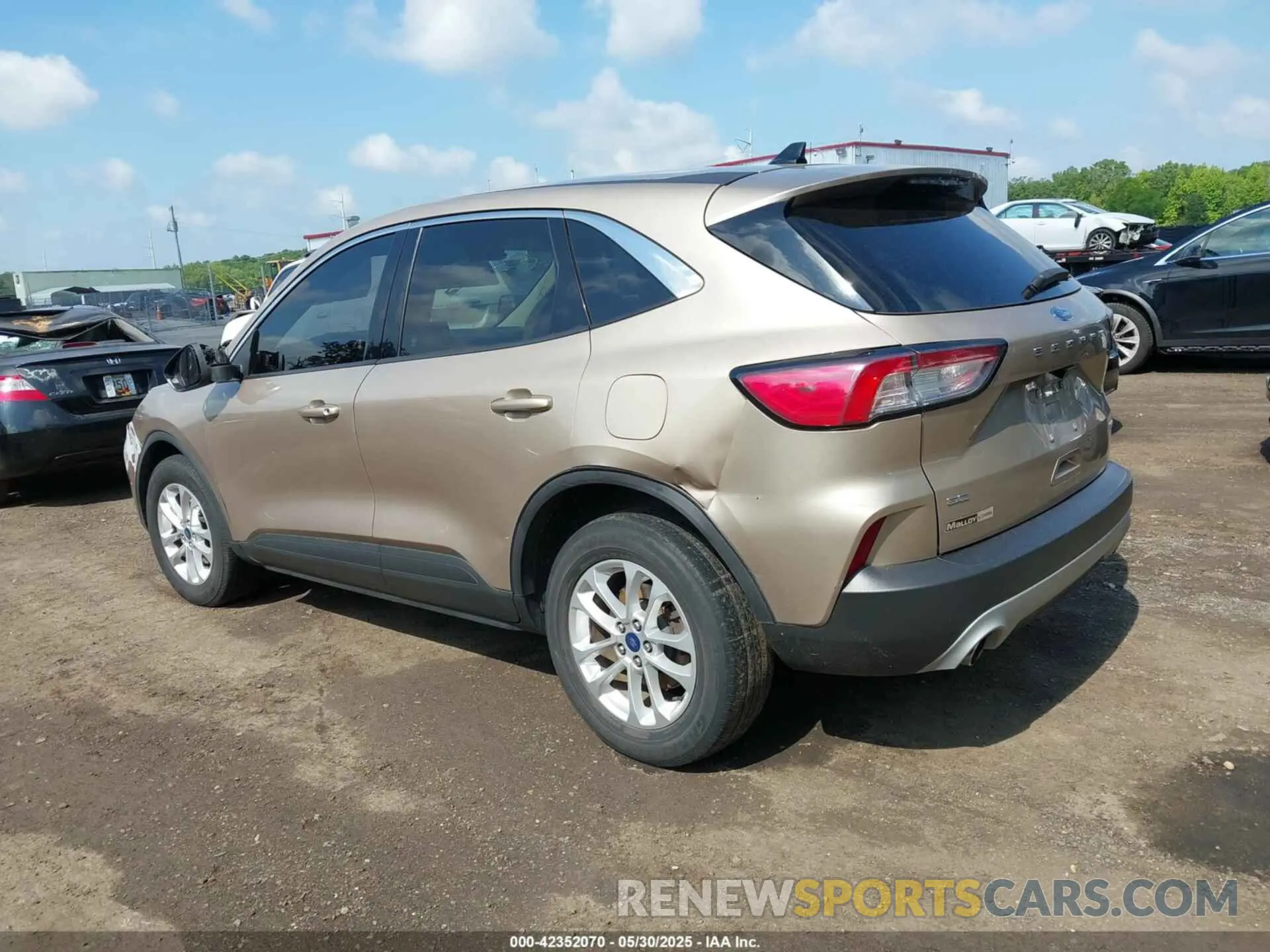 3 fotografías del automóvil dañado 1FMCU9G67LUA94600 FORD ESCAPE 2020