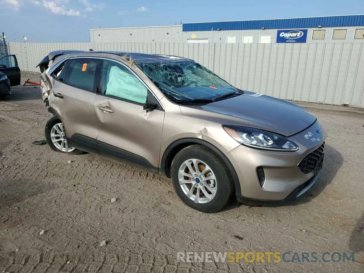 4 fotografías del automóvil dañado 1FMCU9G67LUB69375 FORD ESCAPE 2020