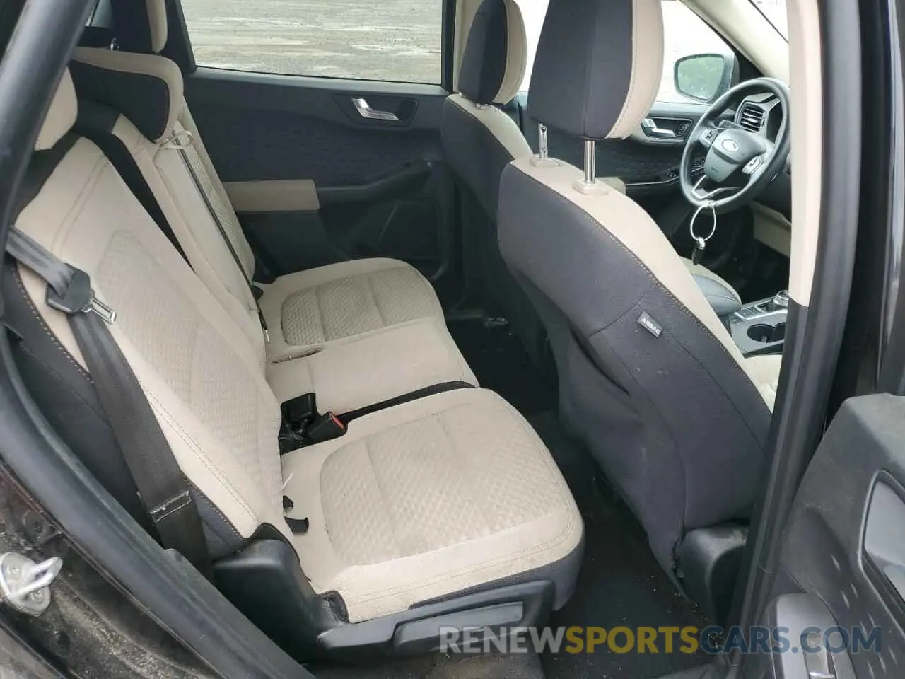 10 fotografías del automóvil dañado 1FMCU9G68LUA20277 FORD ESCAPE 2020