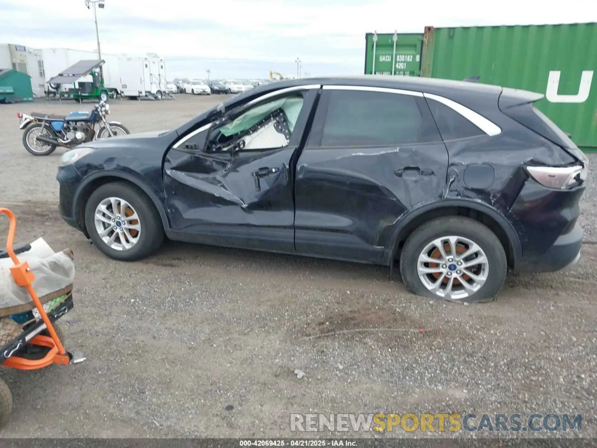 14 fotografías del automóvil dañado 1FMCU9G68LUA65624 FORD ESCAPE 2020
