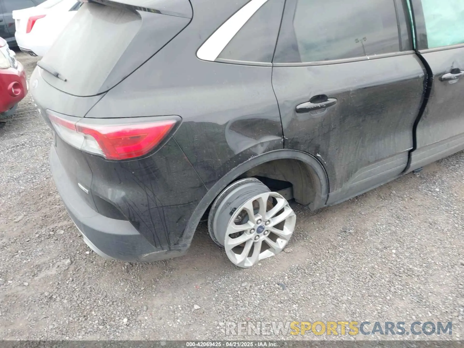 18 fotografías del automóvil dañado 1FMCU9G68LUA65624 FORD ESCAPE 2020