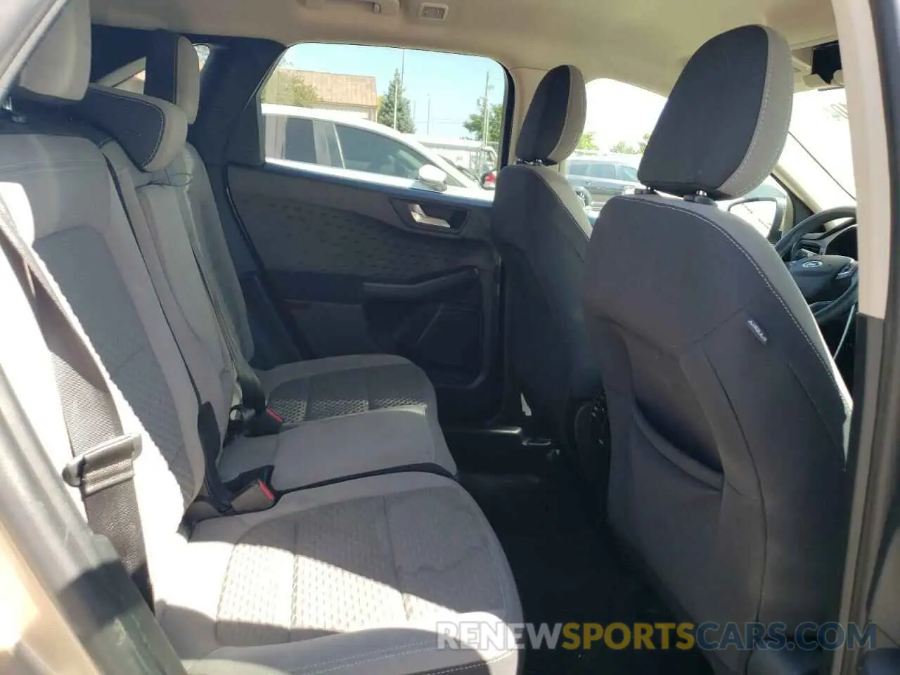 11 fotografías del automóvil dañado 1FMCU9G68LUB63696 FORD ESCAPE 2020
