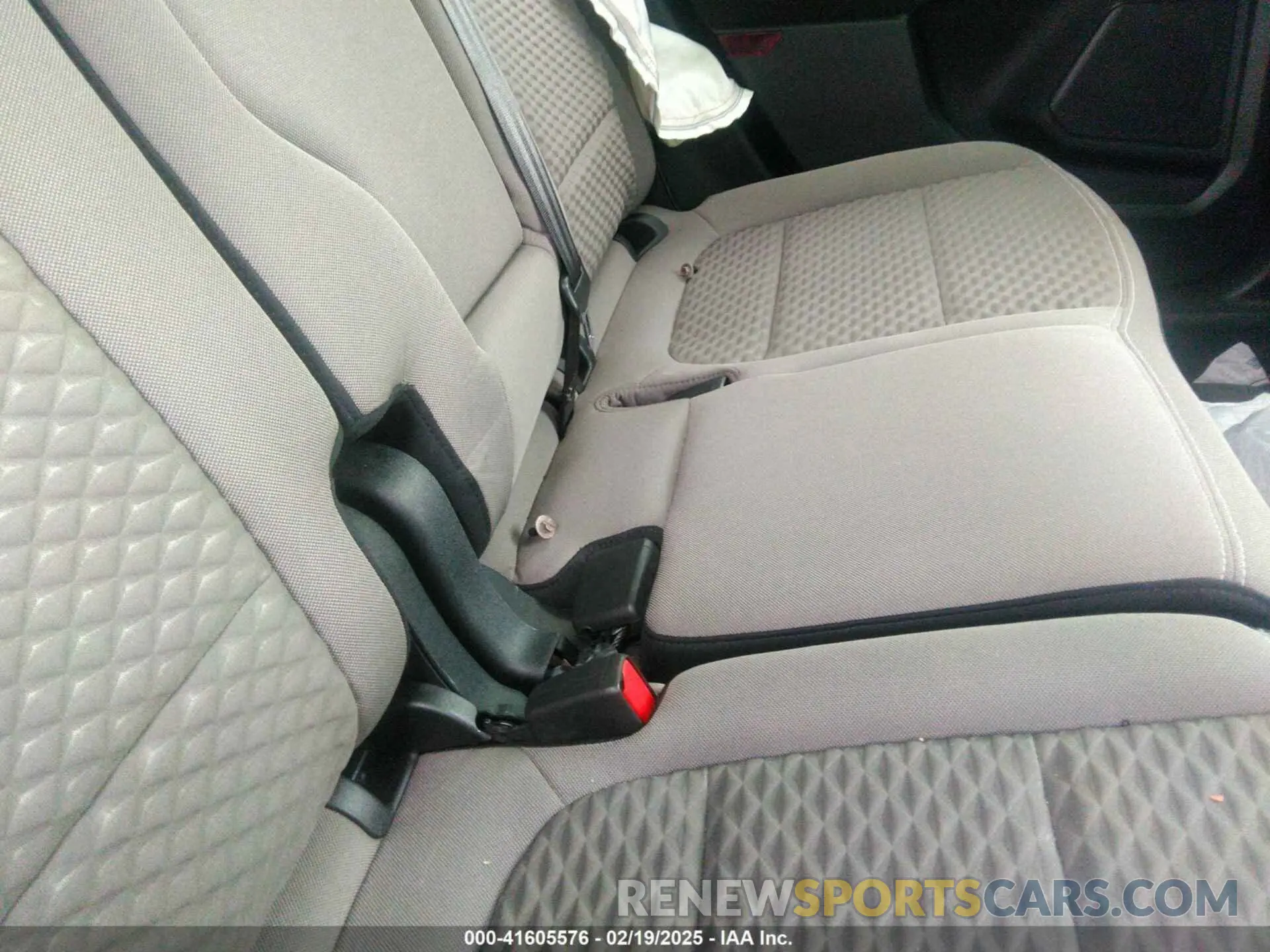 8 fotografías del automóvil dañado 1FMCU9G68LUB64783 FORD ESCAPE 2020