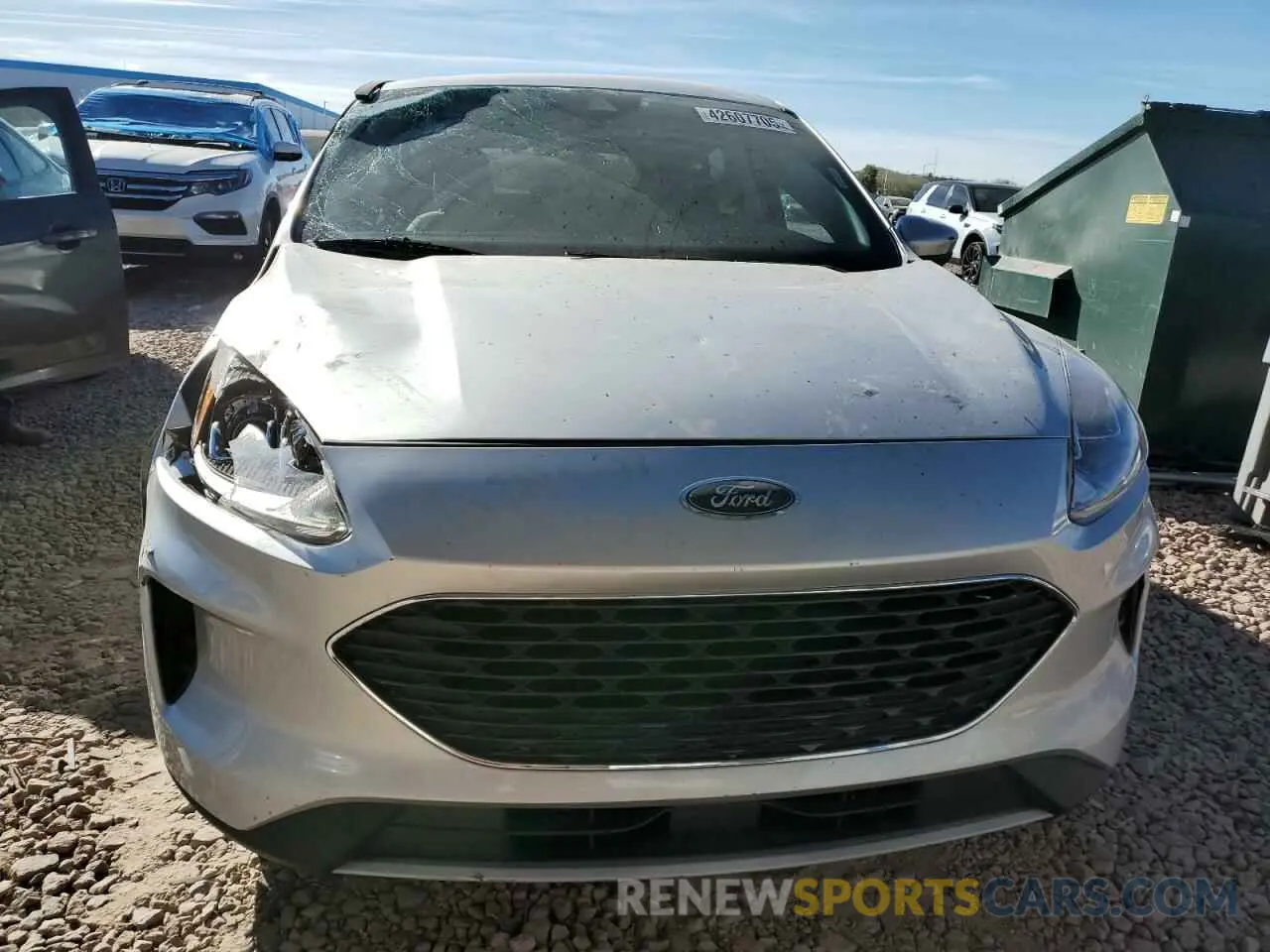 5 fotografías del automóvil dañado 1FMCU9G68LUB84189 FORD ESCAPE 2020