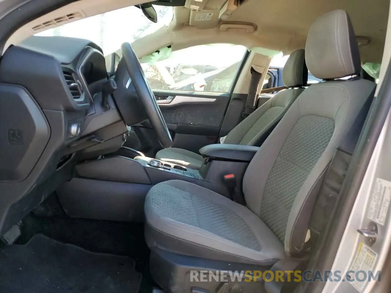 7 fotografías del automóvil dañado 1FMCU9G68LUB84189 FORD ESCAPE 2020