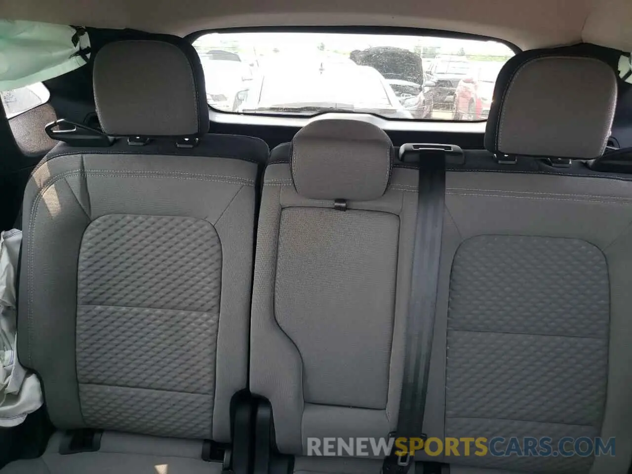 10 fotografías del automóvil dañado 1FMCU9G68LUC08085 FORD ESCAPE 2020