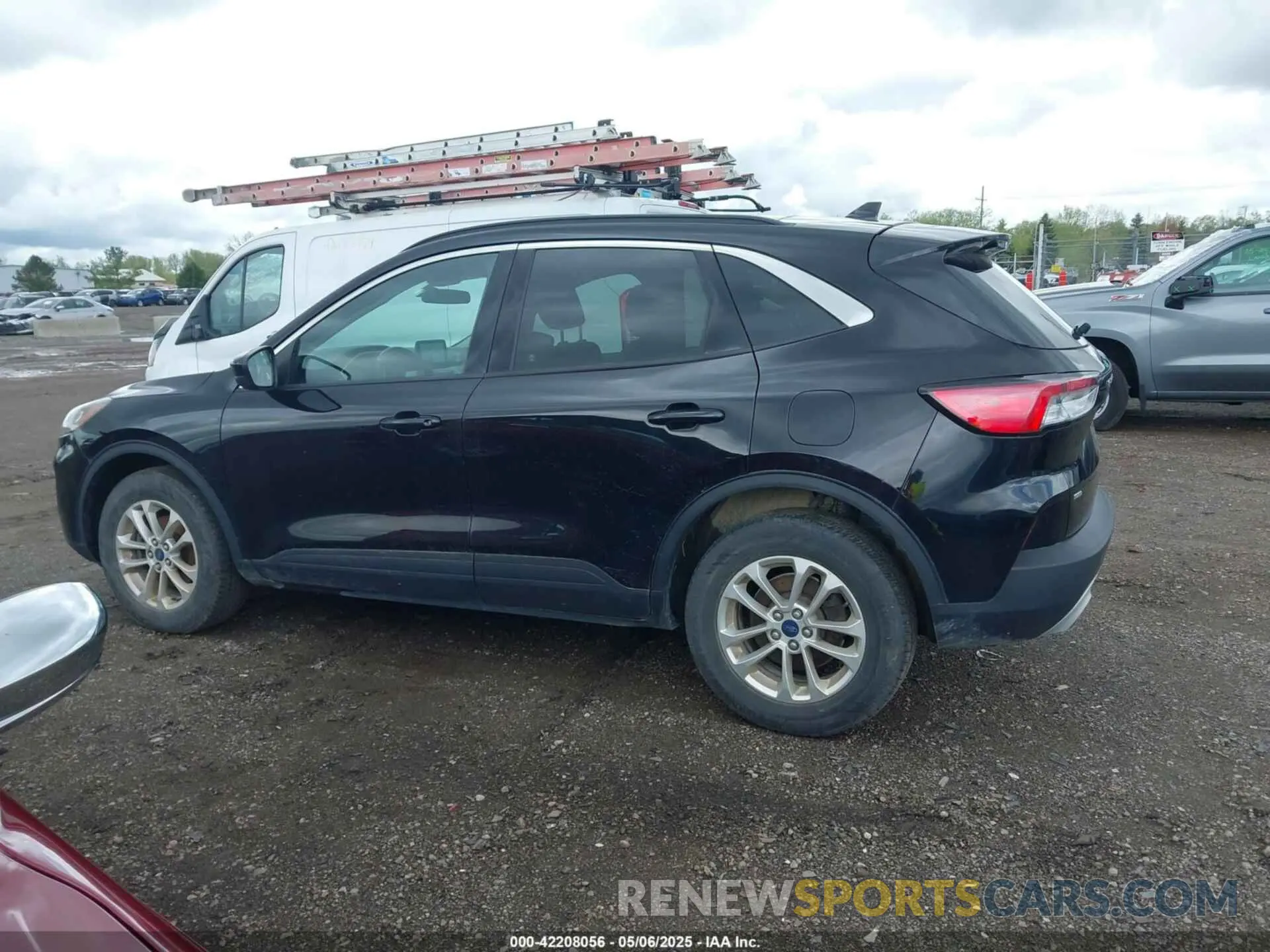 14 fotografías del automóvil dañado 1FMCU9G69LUA09014 FORD ESCAPE 2020