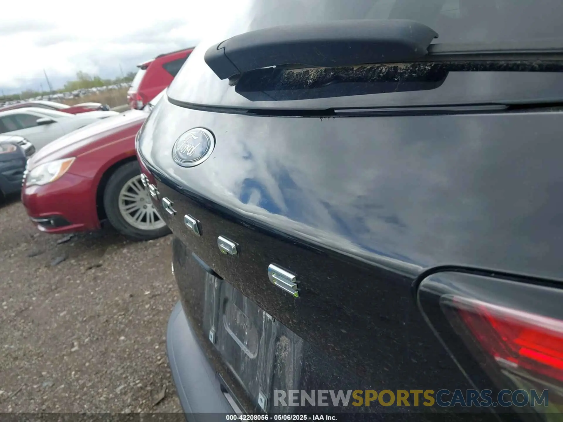 6 fotografías del automóvil dañado 1FMCU9G69LUA09014 FORD ESCAPE 2020