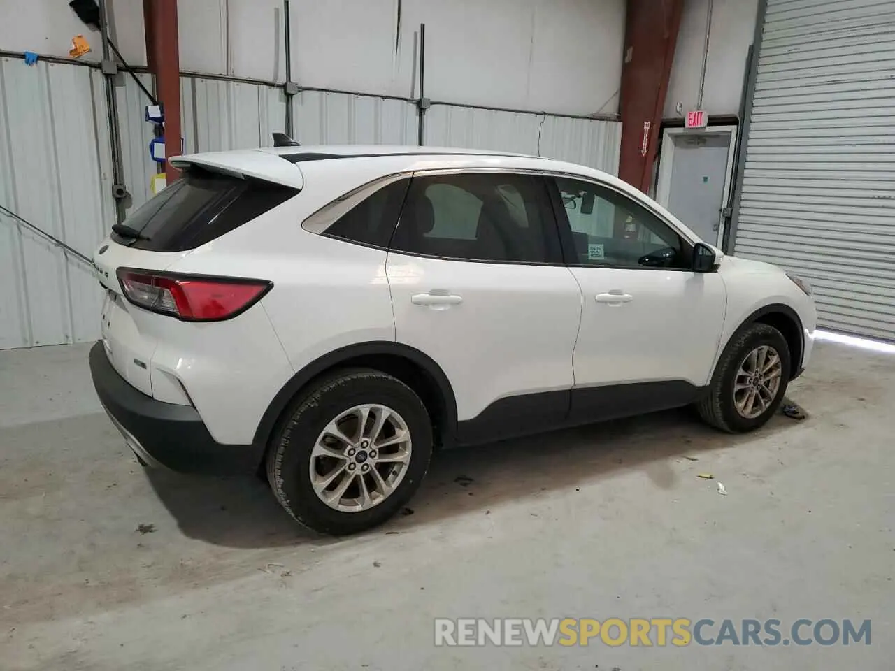 3 fotografías del automóvil dañado 1FMCU9G69LUA99846 FORD ESCAPE 2020