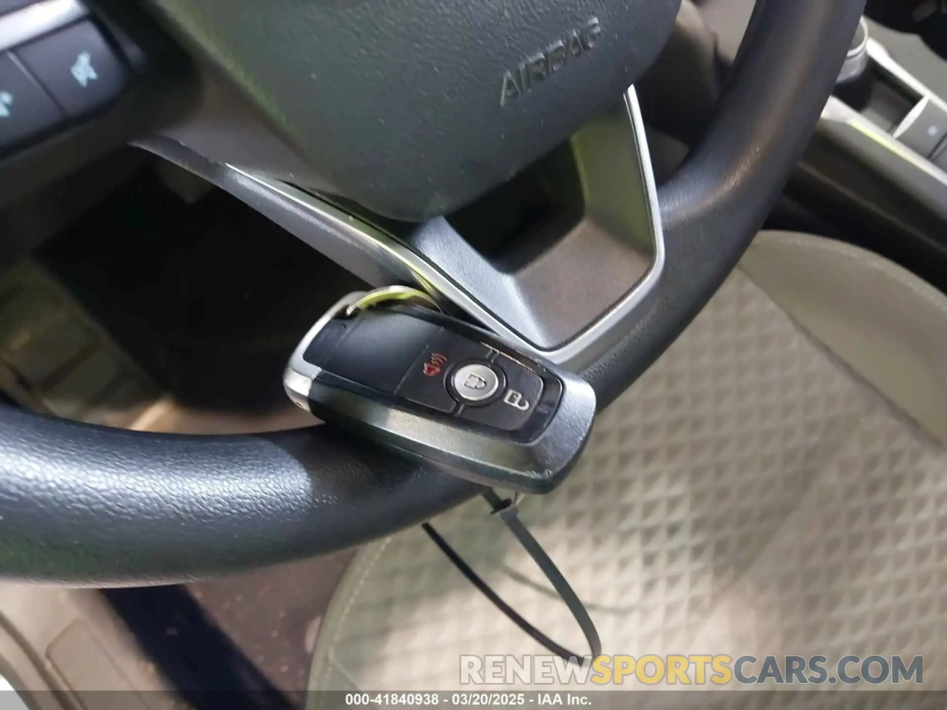 11 fotografías del automóvil dañado 1FMCU9G69LUB14815 FORD ESCAPE 2020