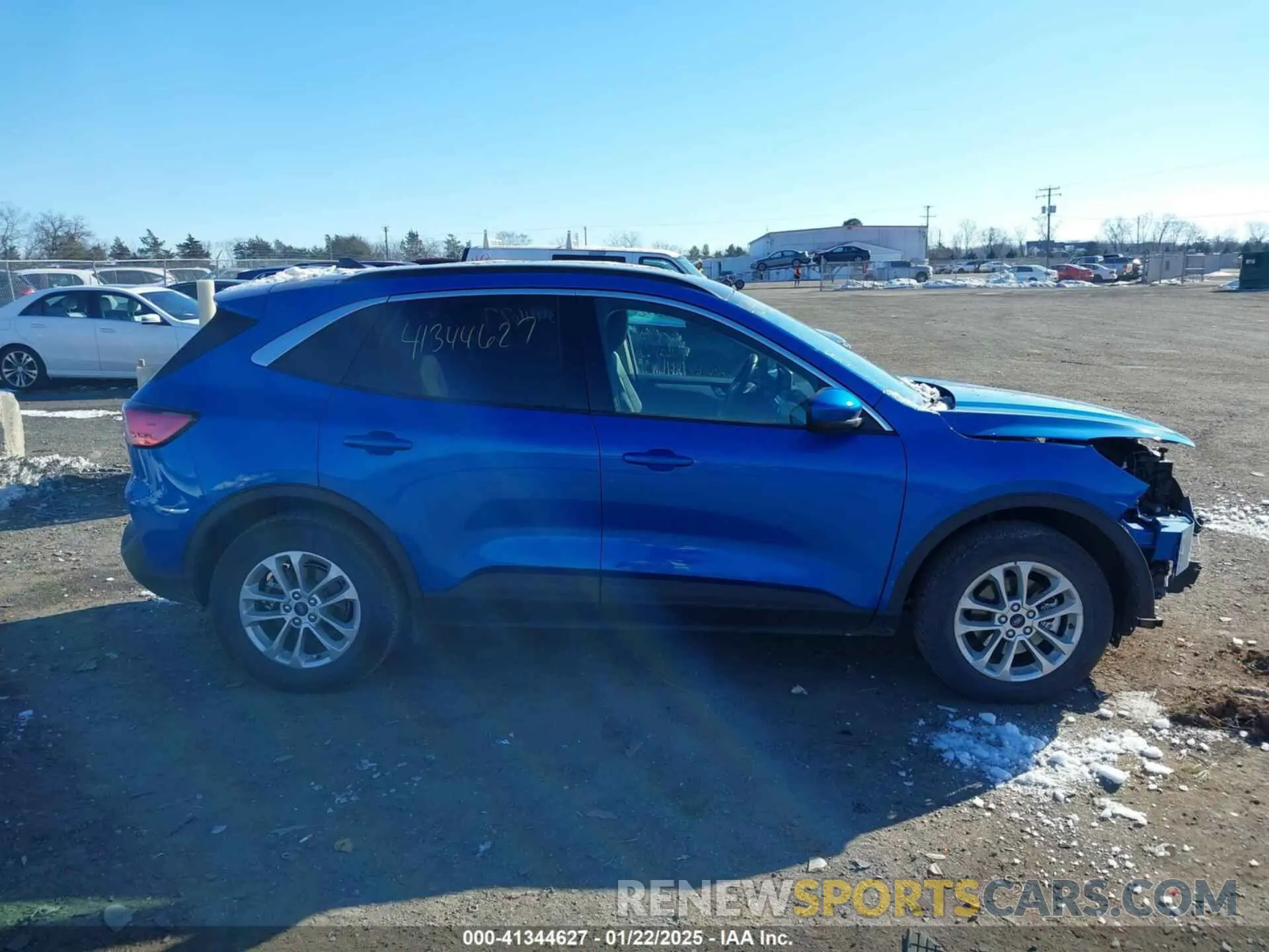 14 fotografías del automóvil dañado 1FMCU9G69LUB28875 FORD ESCAPE 2020