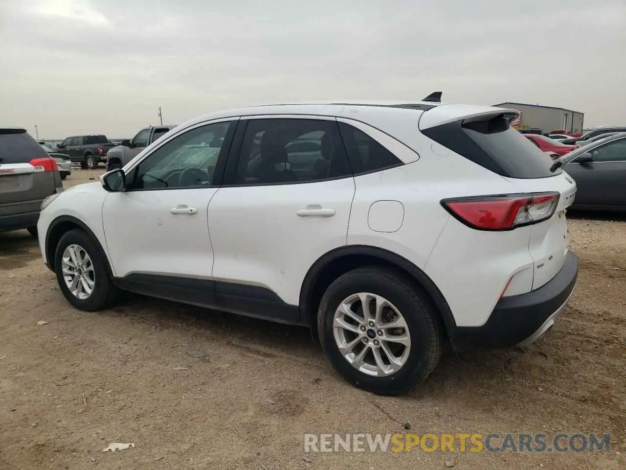 2 fotografías del automóvil dañado 1FMCU9G69LUB66381 FORD ESCAPE 2020