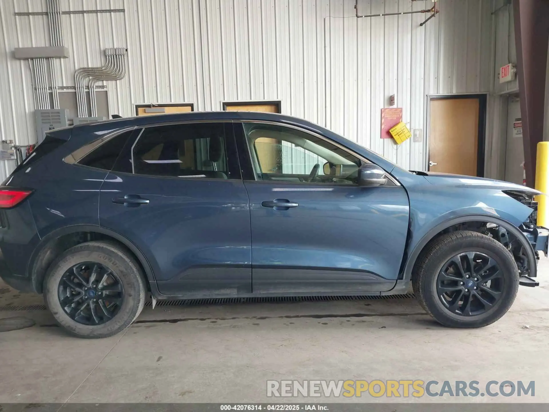 14 fotografías del automóvil dañado 1FMCU9G69LUB69426 FORD ESCAPE 2020