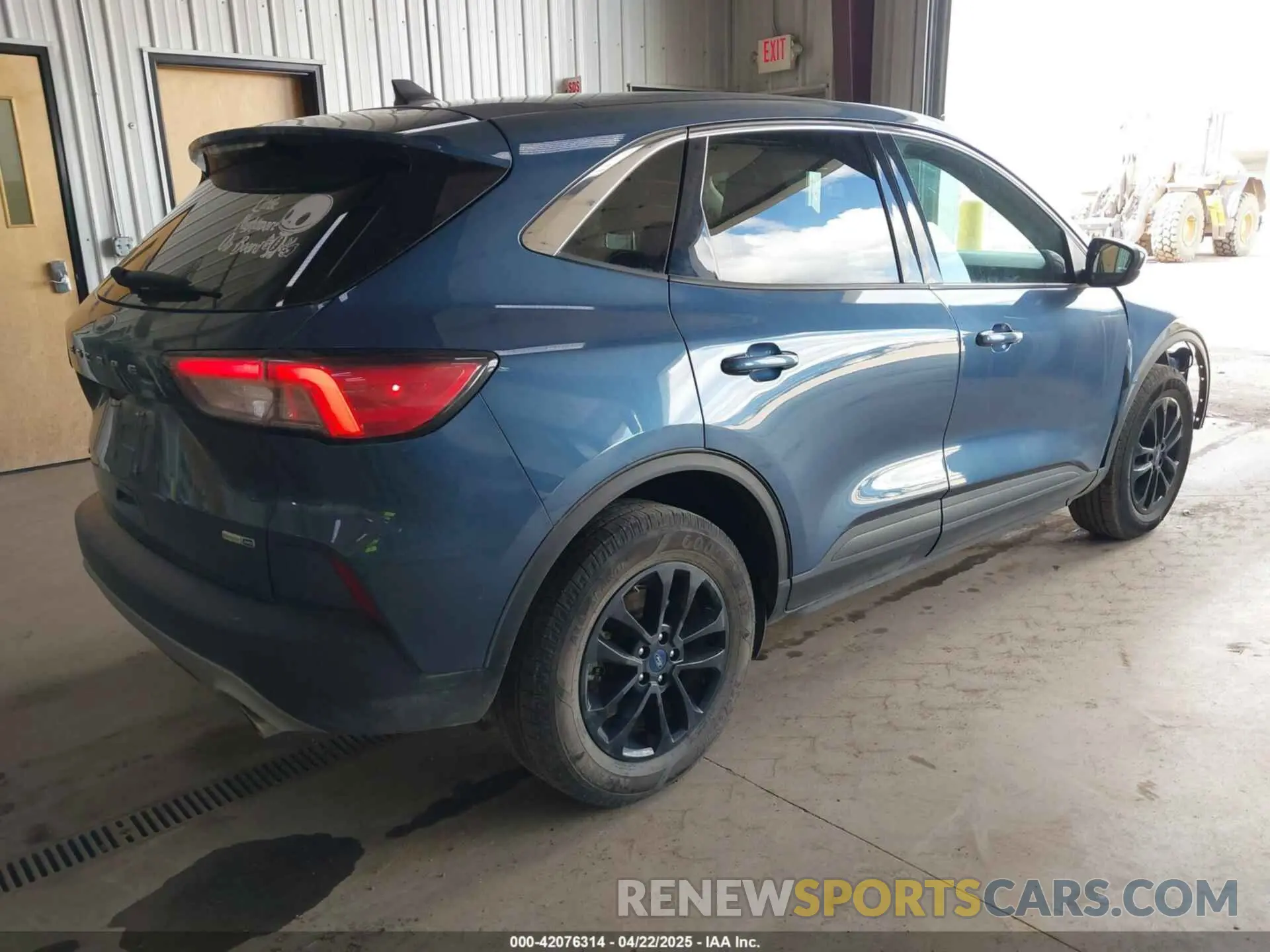 4 fotografías del automóvil dañado 1FMCU9G69LUB69426 FORD ESCAPE 2020