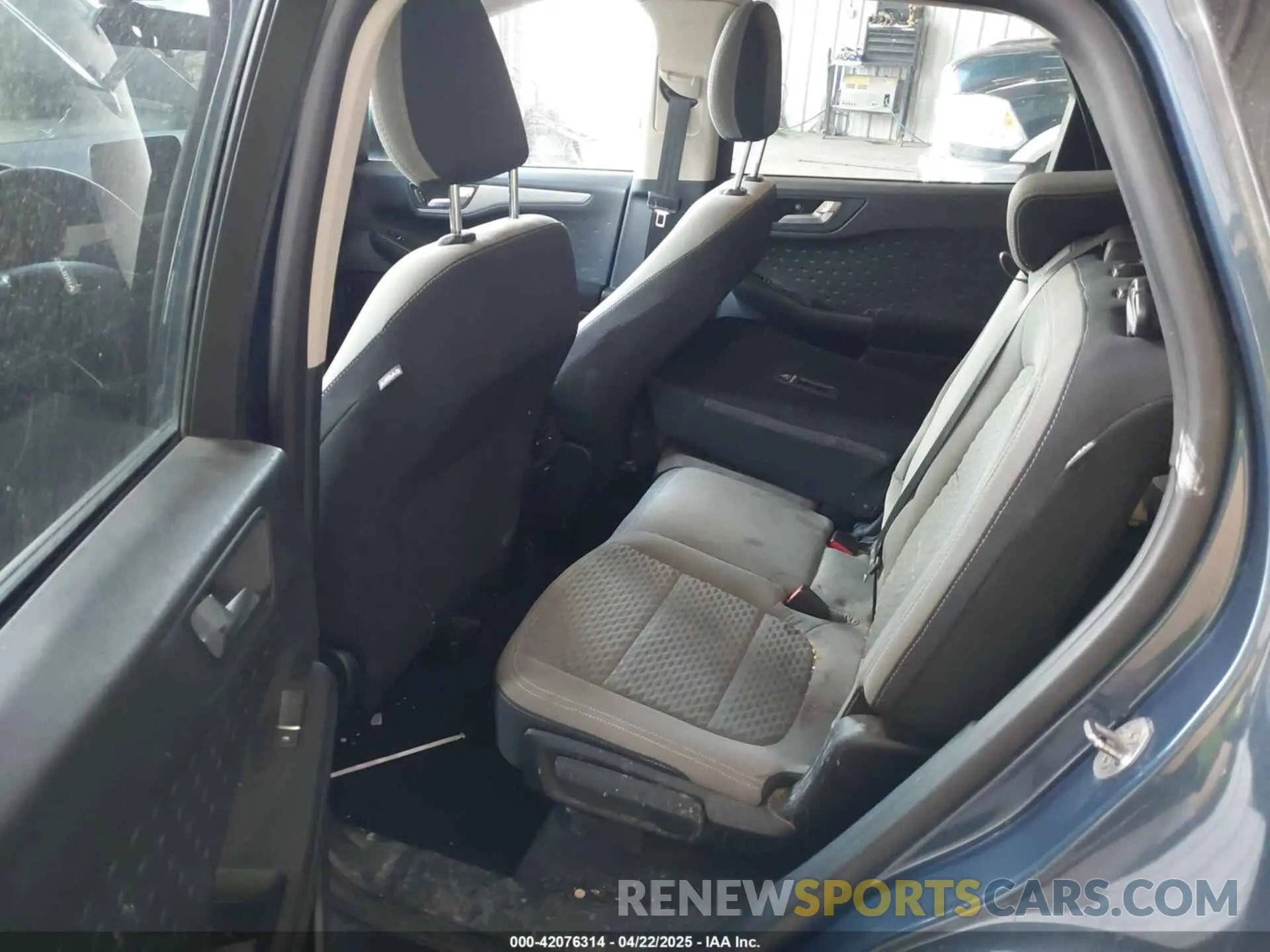 8 fotografías del automóvil dañado 1FMCU9G69LUB69426 FORD ESCAPE 2020