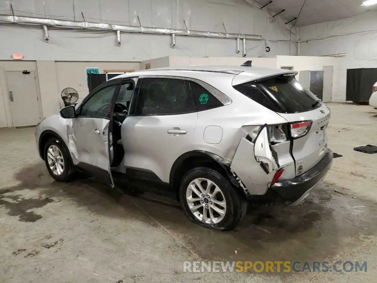 2 fotografías del automóvil dañado 1FMCU9G69LUC25638 FORD ESCAPE 2020
