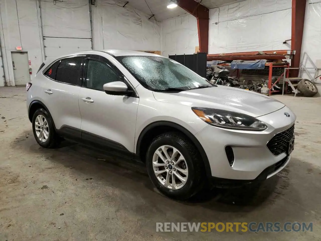 4 fotografías del automóvil dañado 1FMCU9G69LUC25638 FORD ESCAPE 2020