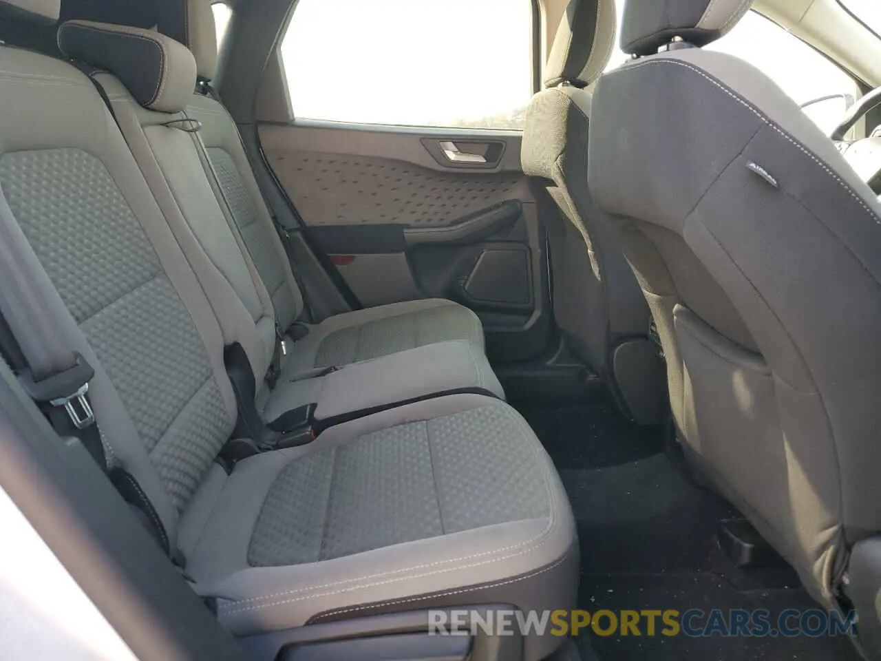 11 fotografías del automóvil dañado 1FMCU9G6XLUB21868 FORD ESCAPE 2020
