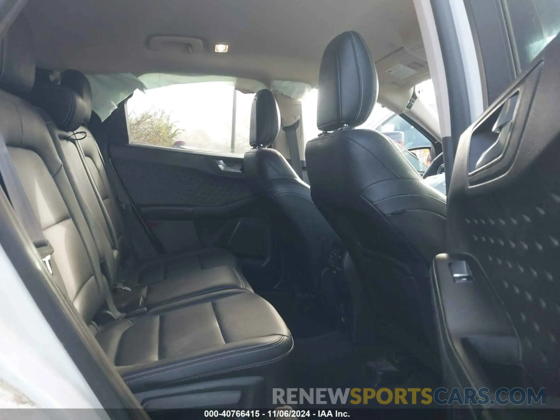 8 fotografías del automóvil dañado 1FMCU9H62LUA55640 FORD ESCAPE 2020