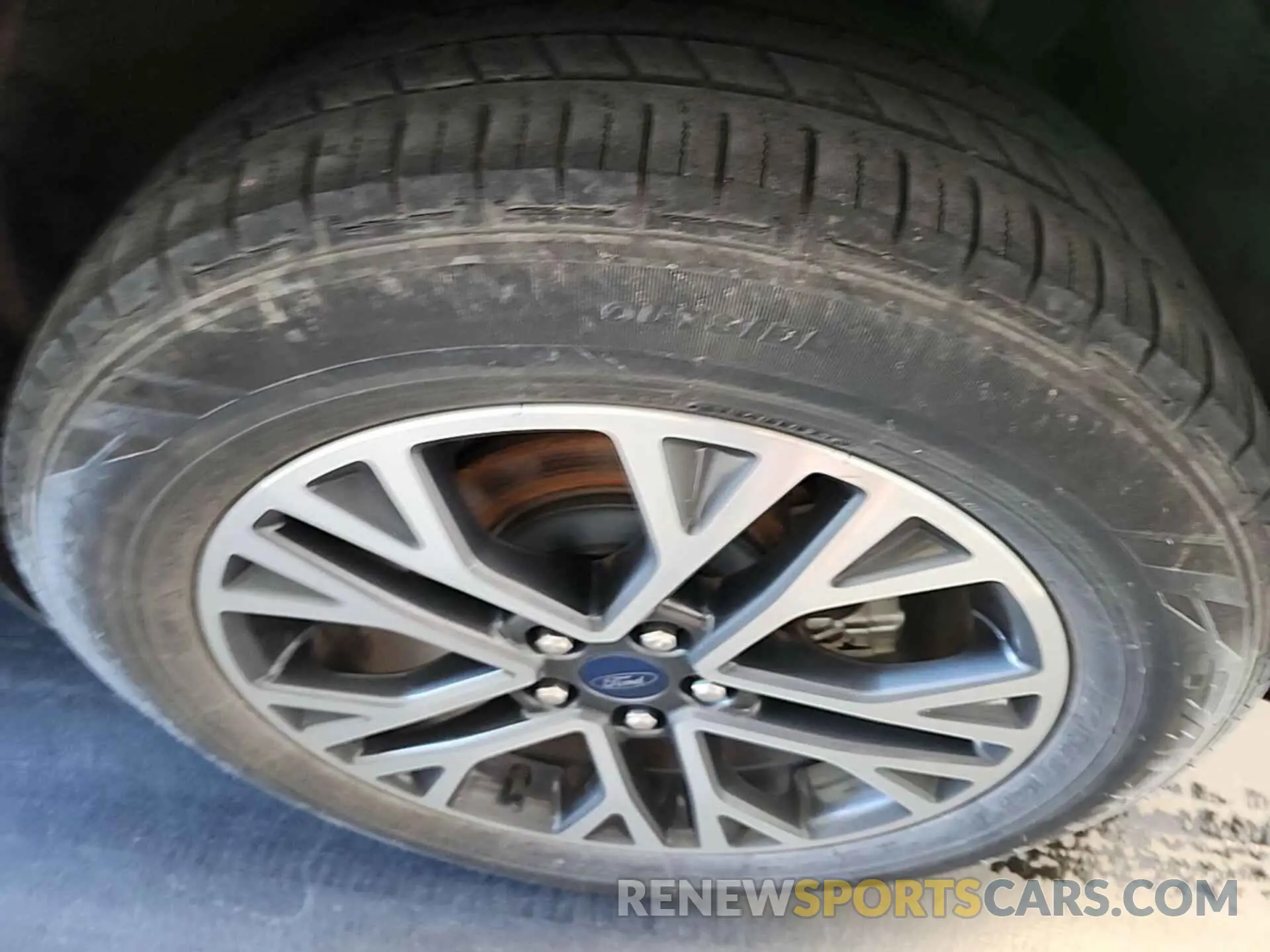 4 fotografías del automóvil dañado 1FMCU9H62LUB14895 FORD ESCAPE 2020