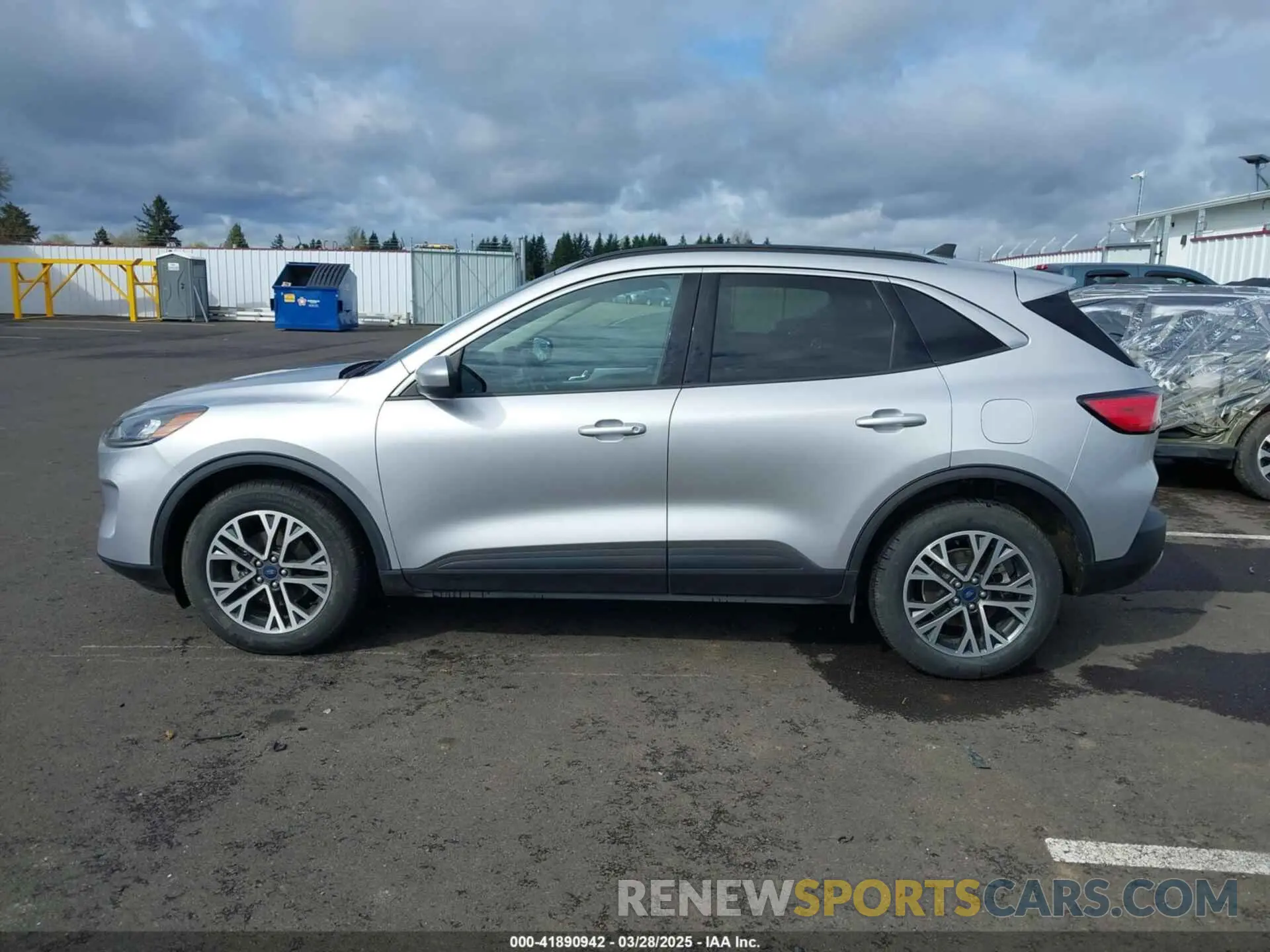 14 fotografías del automóvil dañado 1FMCU9H62LUB17067 FORD ESCAPE 2020