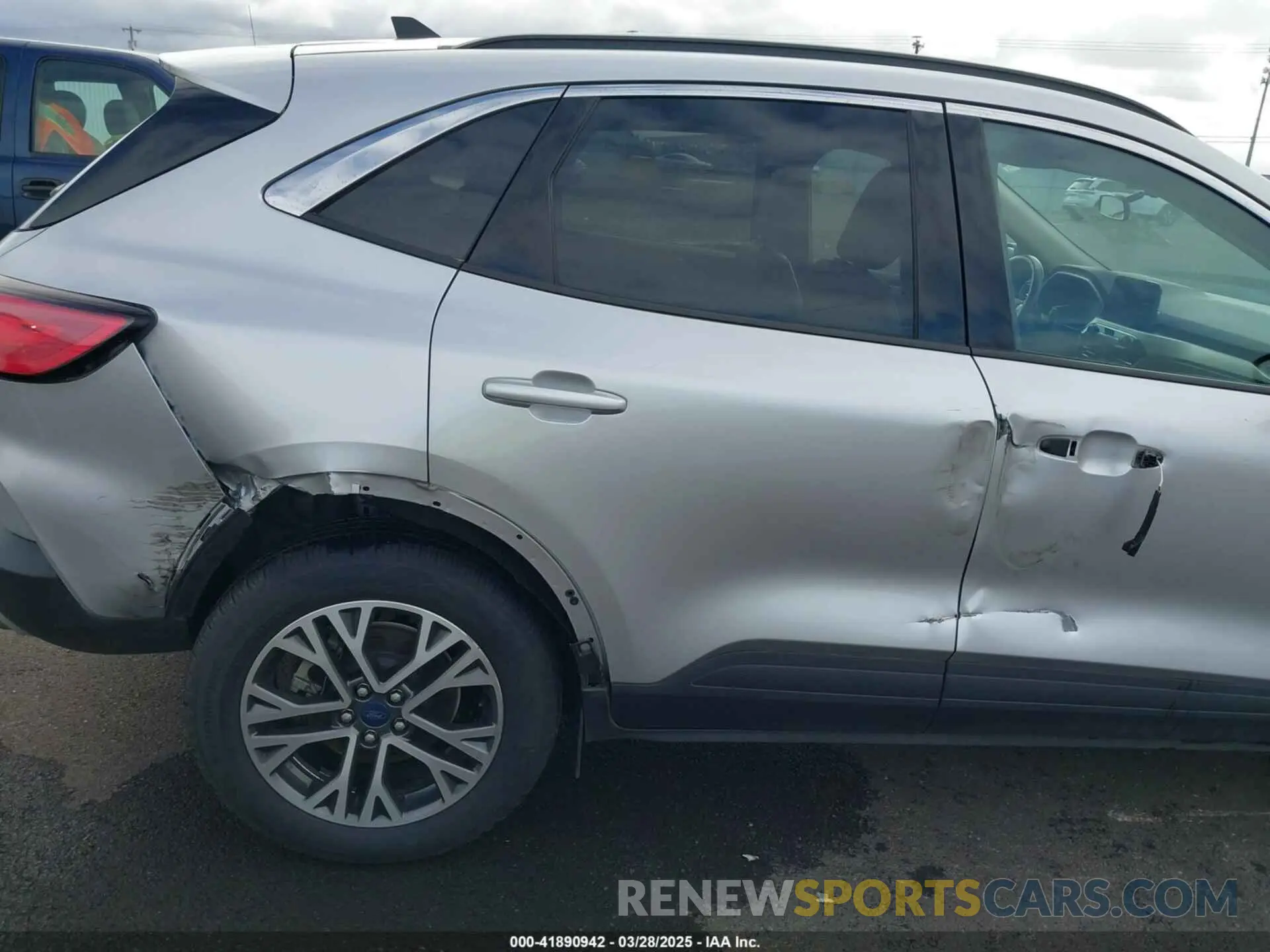 6 fotografías del automóvil dañado 1FMCU9H62LUB17067 FORD ESCAPE 2020