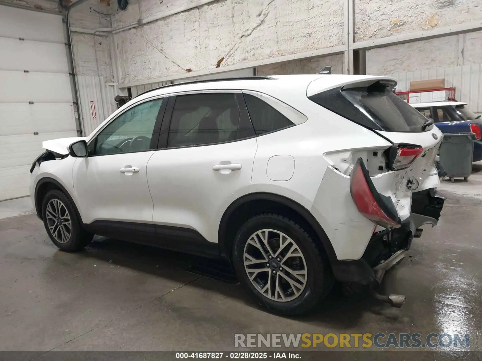 14 fotografías del automóvil dañado 1FMCU9H62LUB26982 FORD ESCAPE 2020