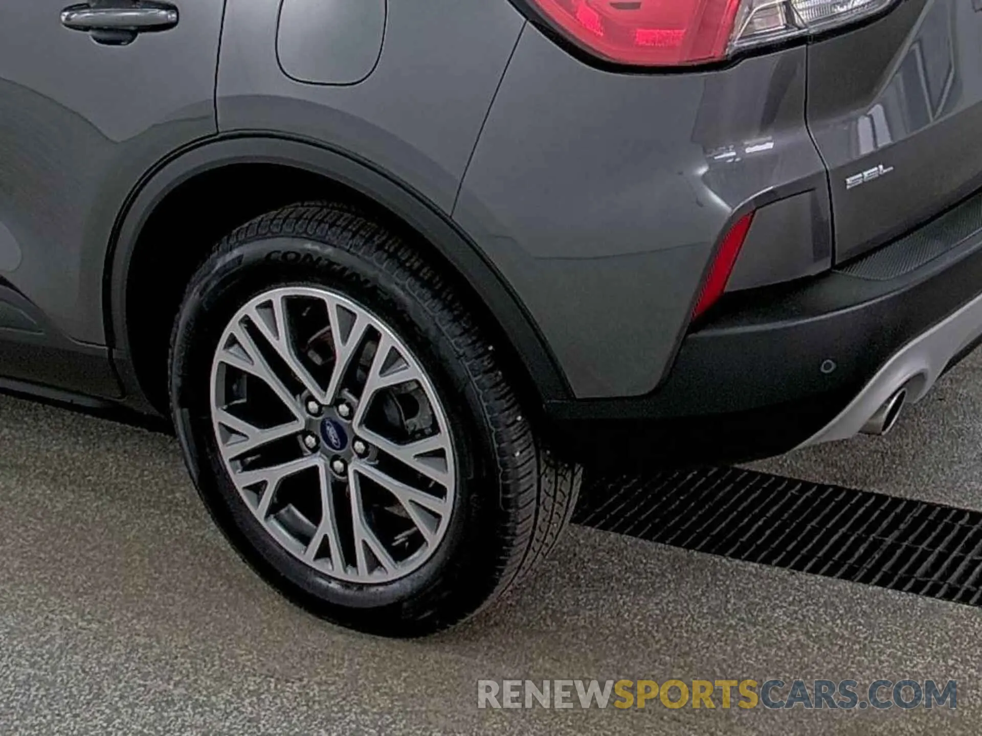 10 fotografías del automóvil dañado 1FMCU9H63LUB11746 FORD ESCAPE 2020
