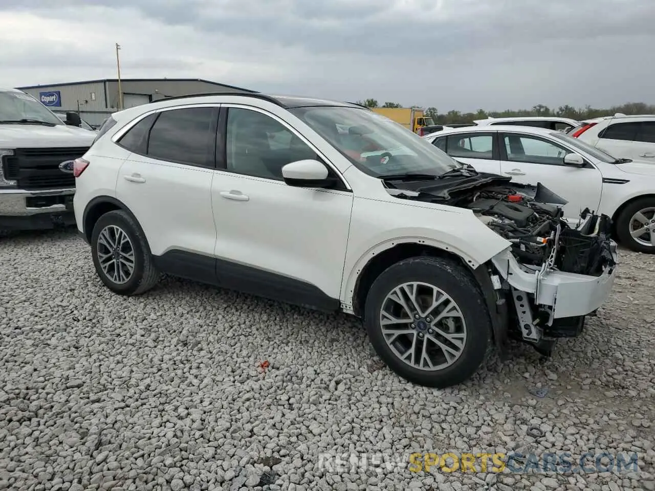4 fotografías del automóvil dañado 1FMCU9H64LUA33042 FORD ESCAPE 2020