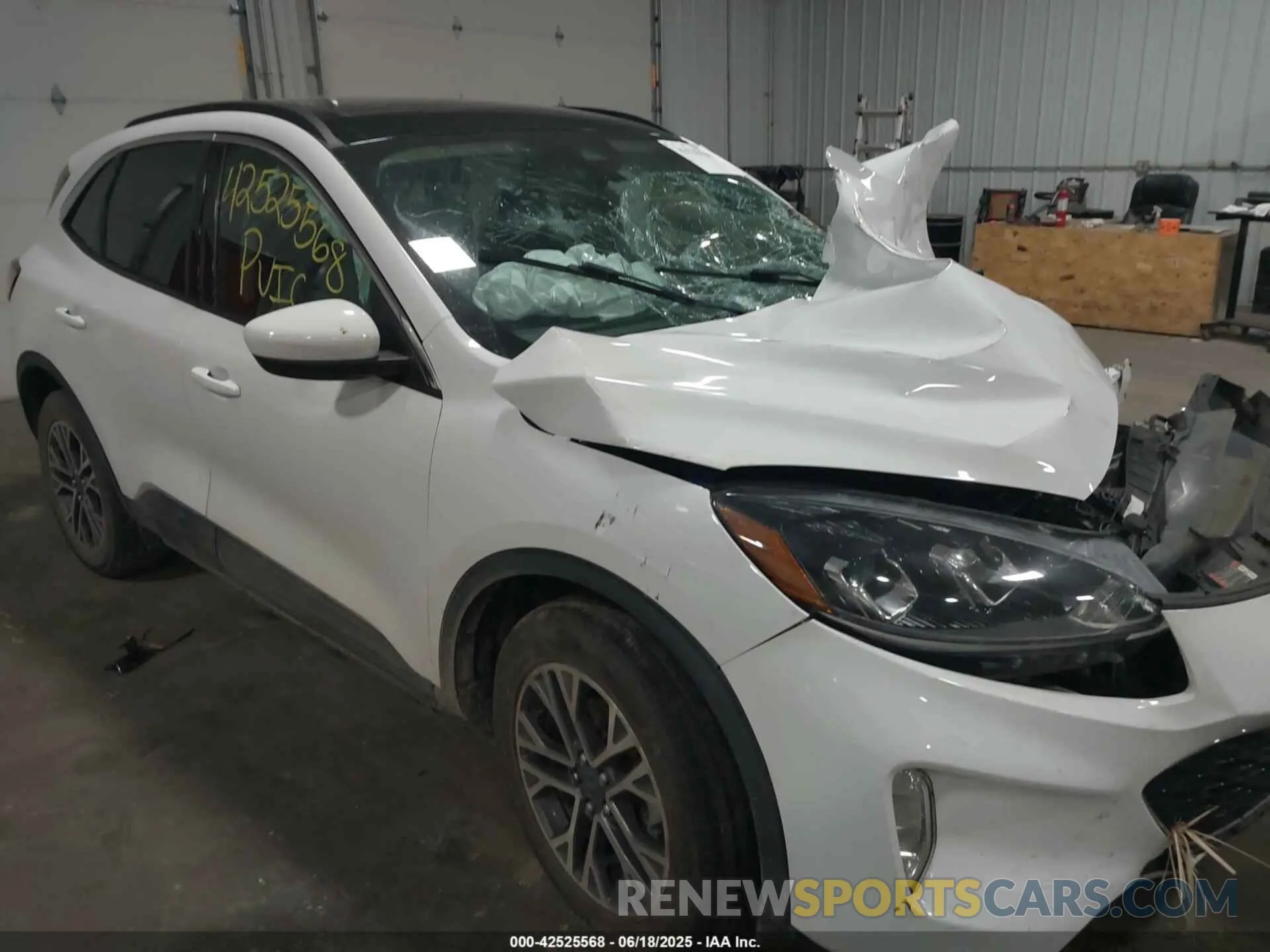 6 fotografías del automóvil dañado 1FMCU9H64LUA52688 FORD ESCAPE 2020