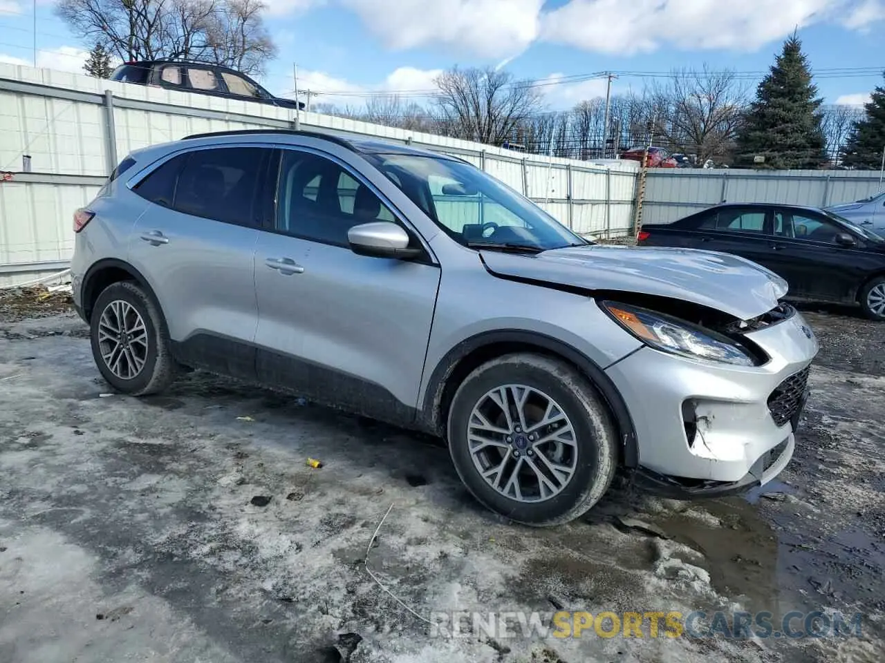 4 fotografías del automóvil dañado 1FMCU9H65LUA04133 FORD ESCAPE 2020