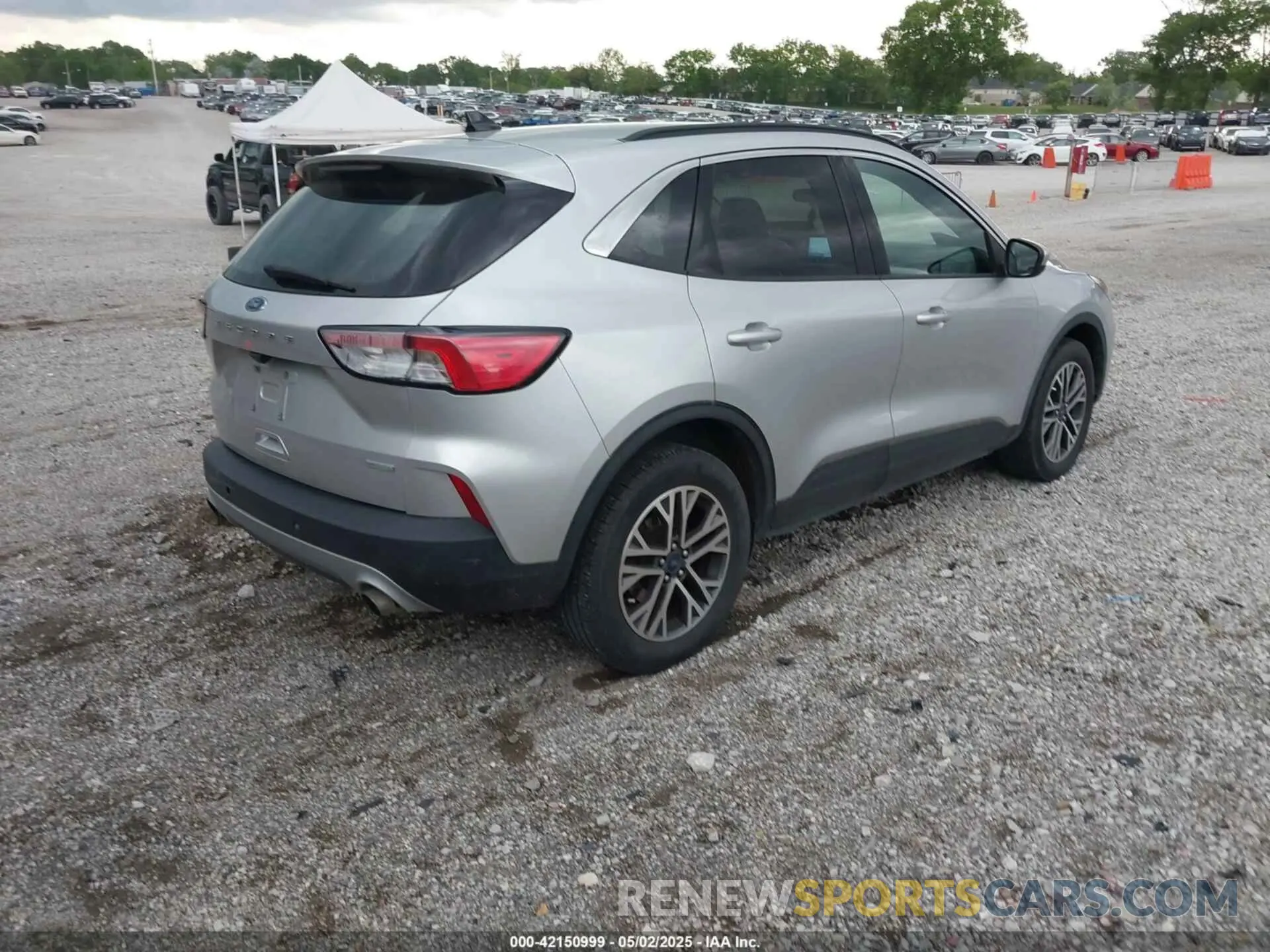 4 fotografías del automóvil dañado 1FMCU9H65LUA37178 FORD ESCAPE 2020