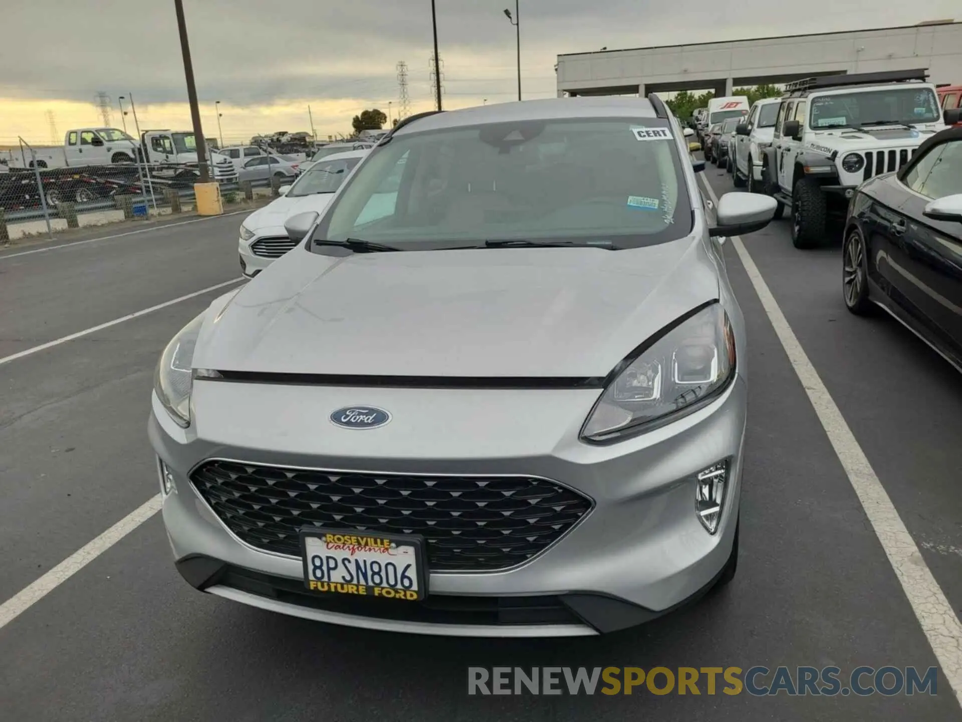16 fotografías del automóvil dañado 1FMCU9H66LUB13670 FORD ESCAPE 2020