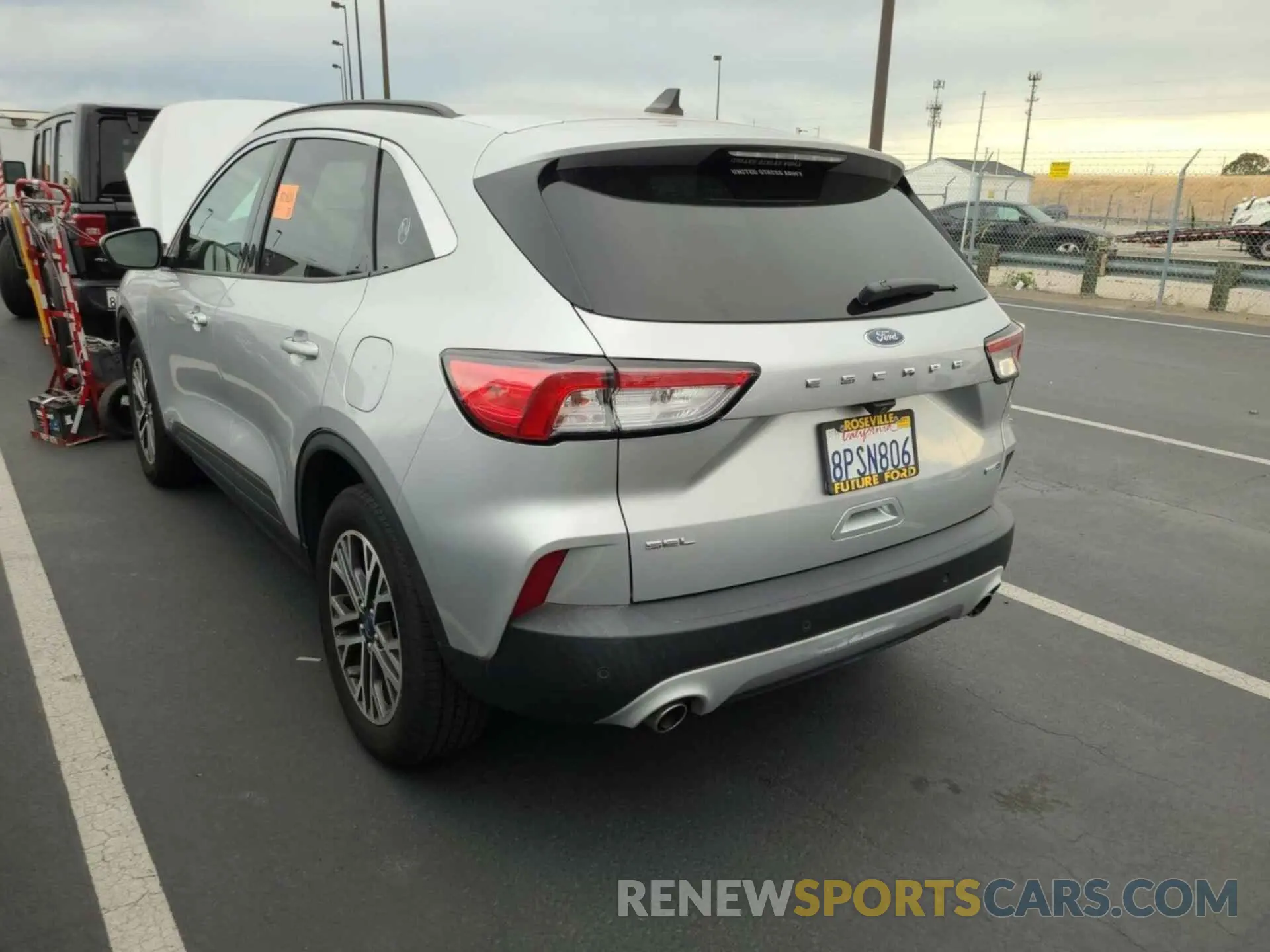 9 fotografías del automóvil dañado 1FMCU9H66LUB13670 FORD ESCAPE 2020