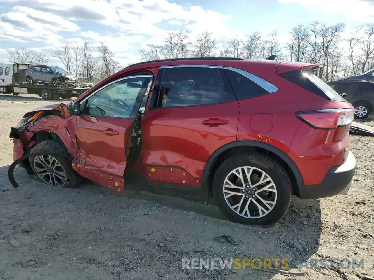 2 fotografías del automóvil dañado 1FMCU9H67LUA91498 FORD ESCAPE 2020