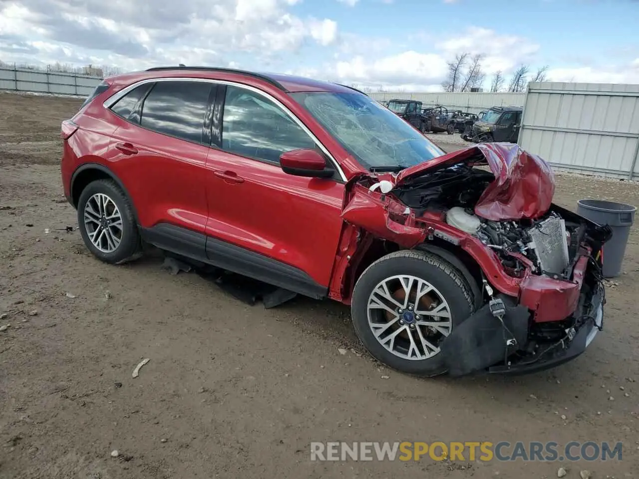 4 fotografías del automóvil dañado 1FMCU9H67LUA99634 FORD ESCAPE 2020