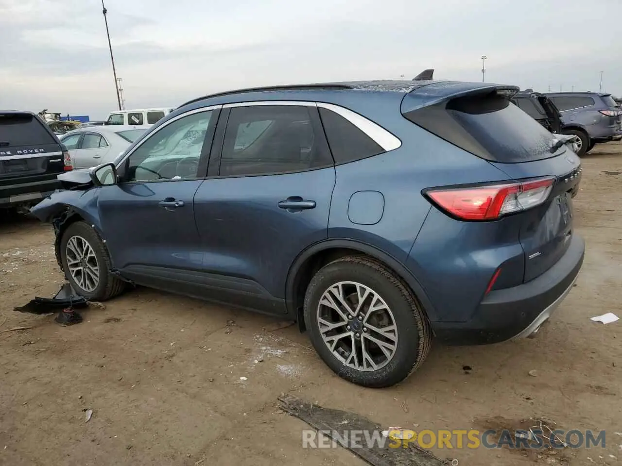 2 fotografías del automóvil dañado 1FMCU9H67LUC48303 FORD ESCAPE 2020