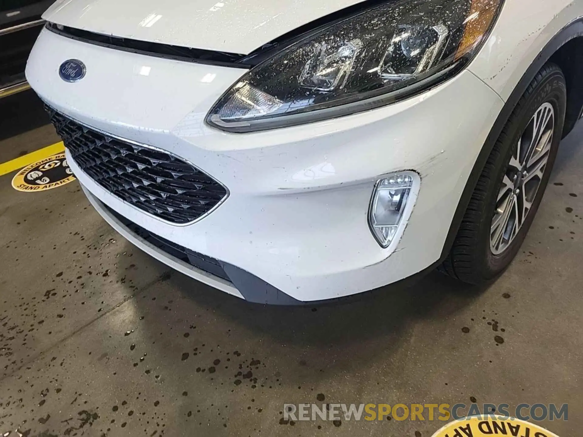 6 fotografías del automóvil dañado 1FMCU9H69LUB11749 FORD ESCAPE 2020
