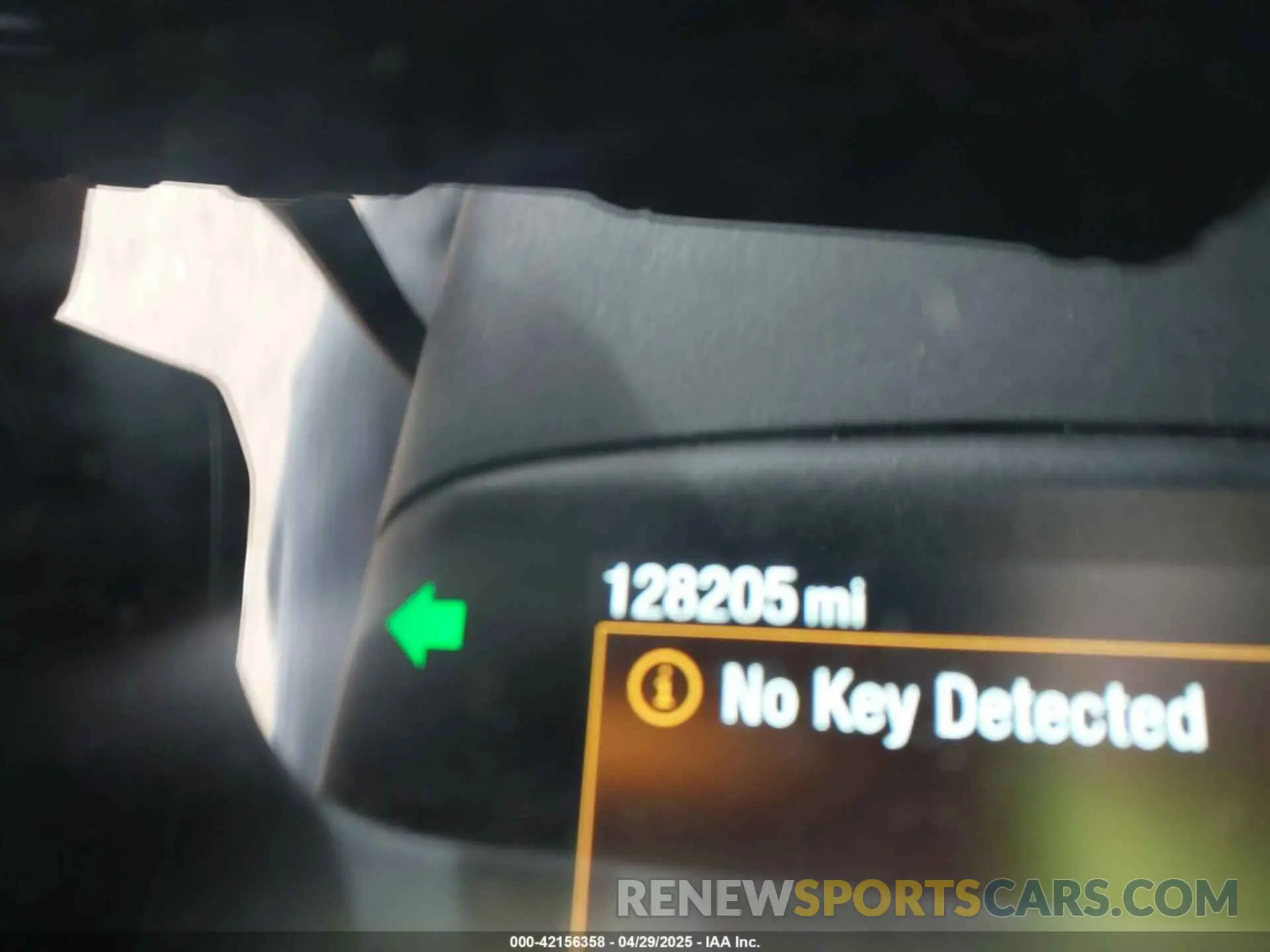 14 fotografías del automóvil dañado 1FMCU9H6XLUB74228 FORD ESCAPE 2020