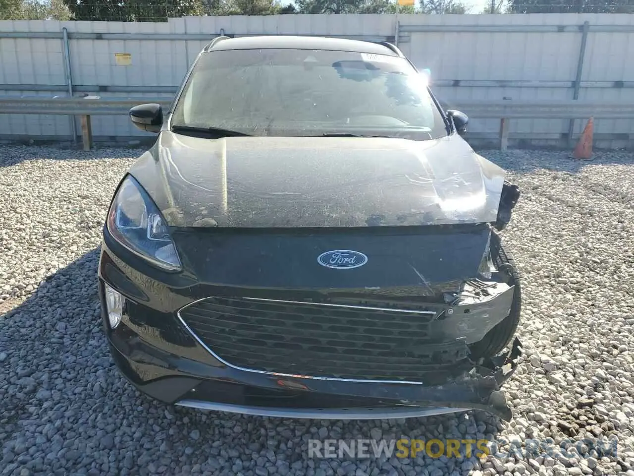 5 fotografías del automóvil dañado 1FMCU9H91LUA68034 FORD ESCAPE 2020