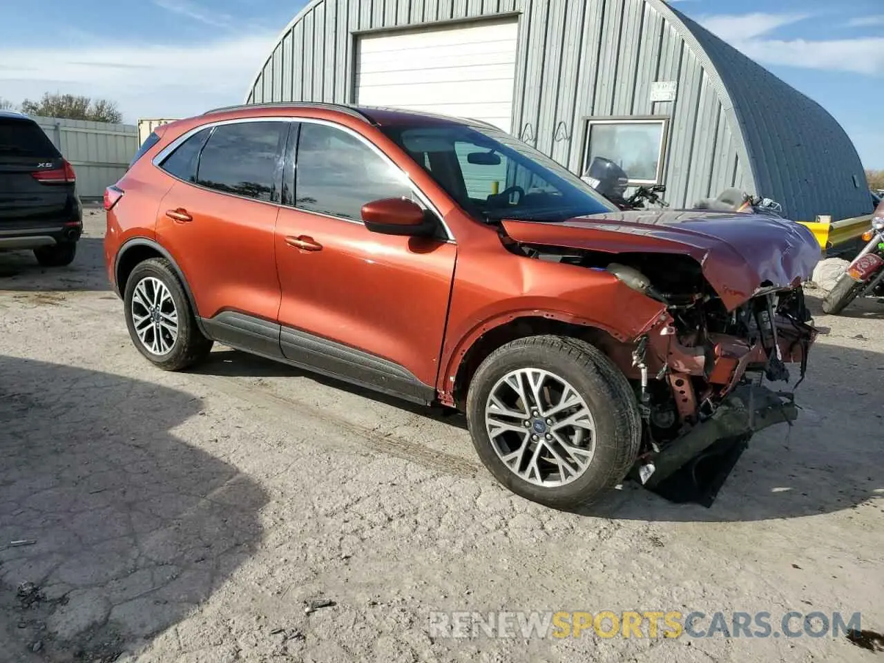 4 fotografías del automóvil dañado 1FMCU9H91LUB01033 FORD ESCAPE 2020