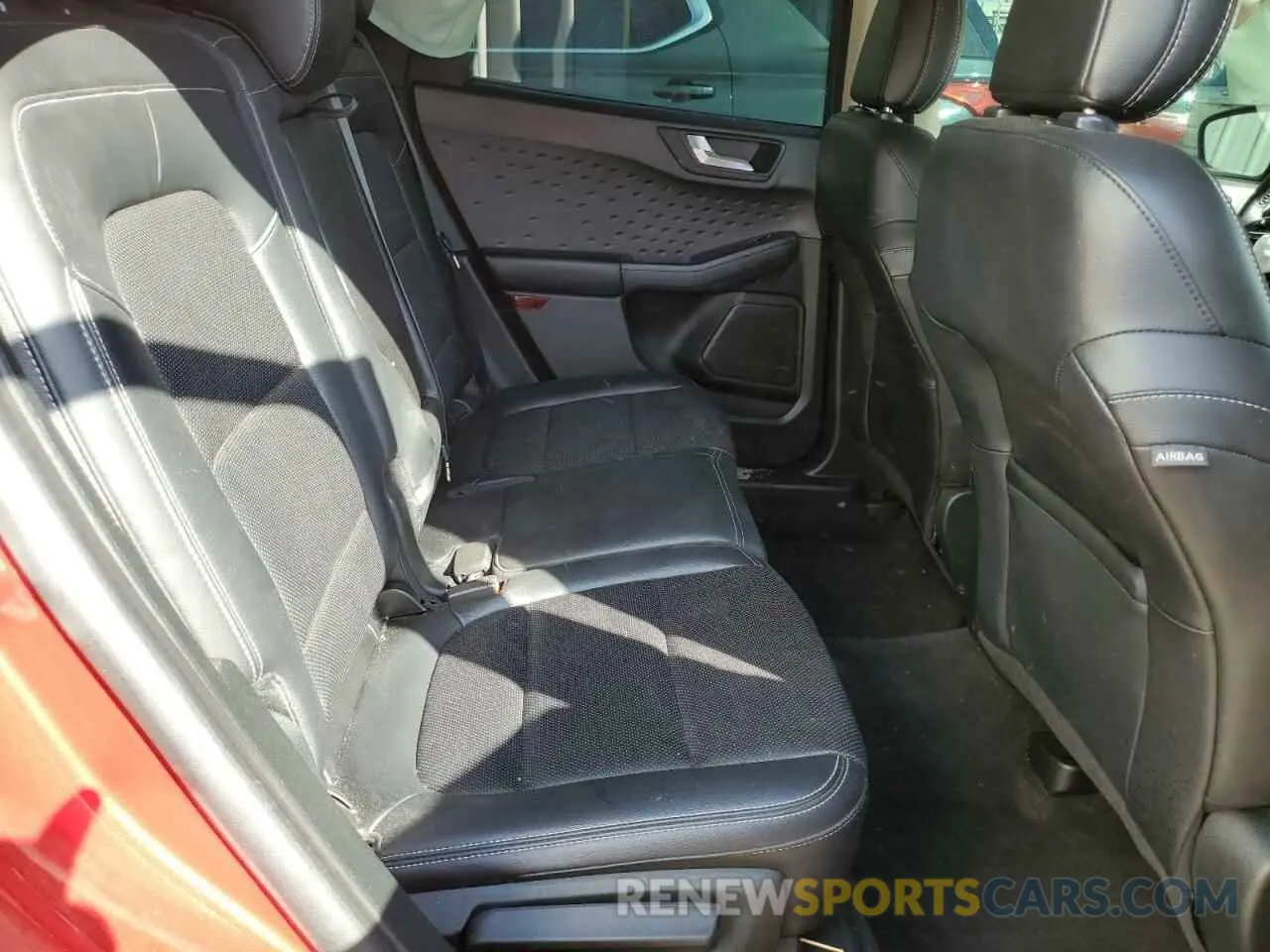 11 fotografías del automóvil dañado 1FMCU9H92LUB91860 FORD ESCAPE 2020