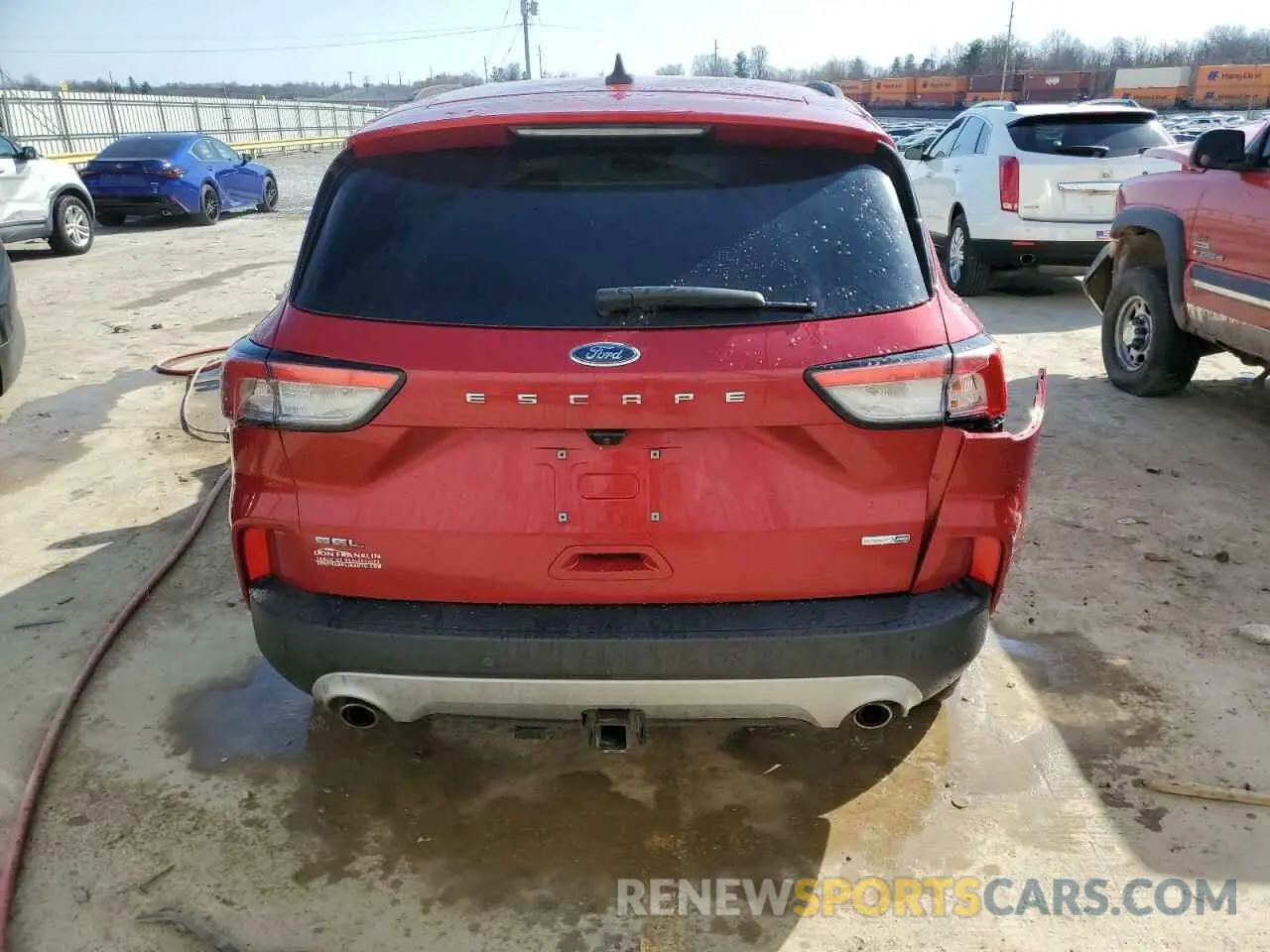 6 fotografías del automóvil dañado 1FMCU9H92LUB91860 FORD ESCAPE 2020