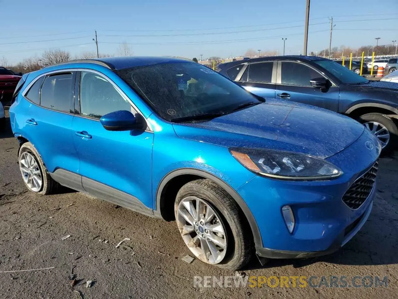 4 fotografías del automóvil dañado 1FMCU9H93LUA51428 FORD ESCAPE 2020