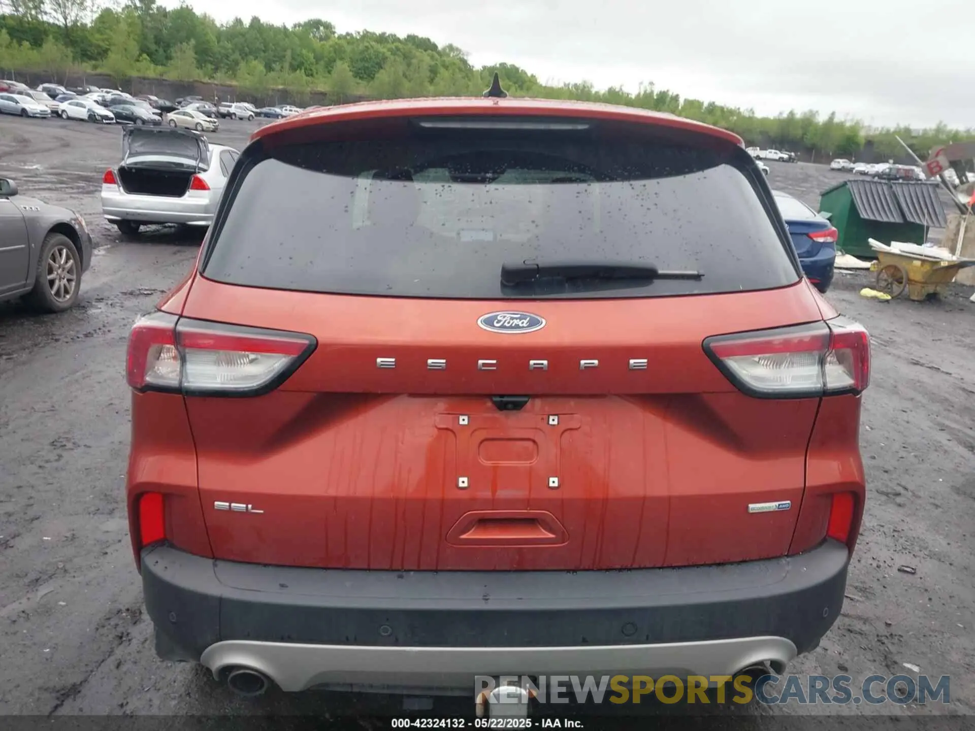 16 fotografías del automóvil dañado 1FMCU9H94LUA45296 FORD ESCAPE 2020