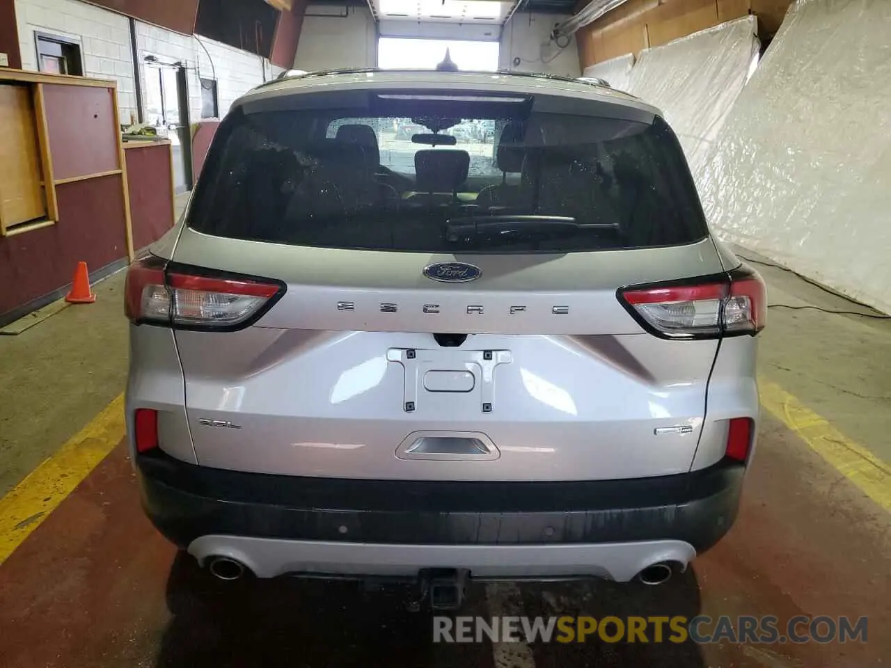 6 fotografías del automóvil dañado 1FMCU9H94LUB13788 FORD ESCAPE 2020