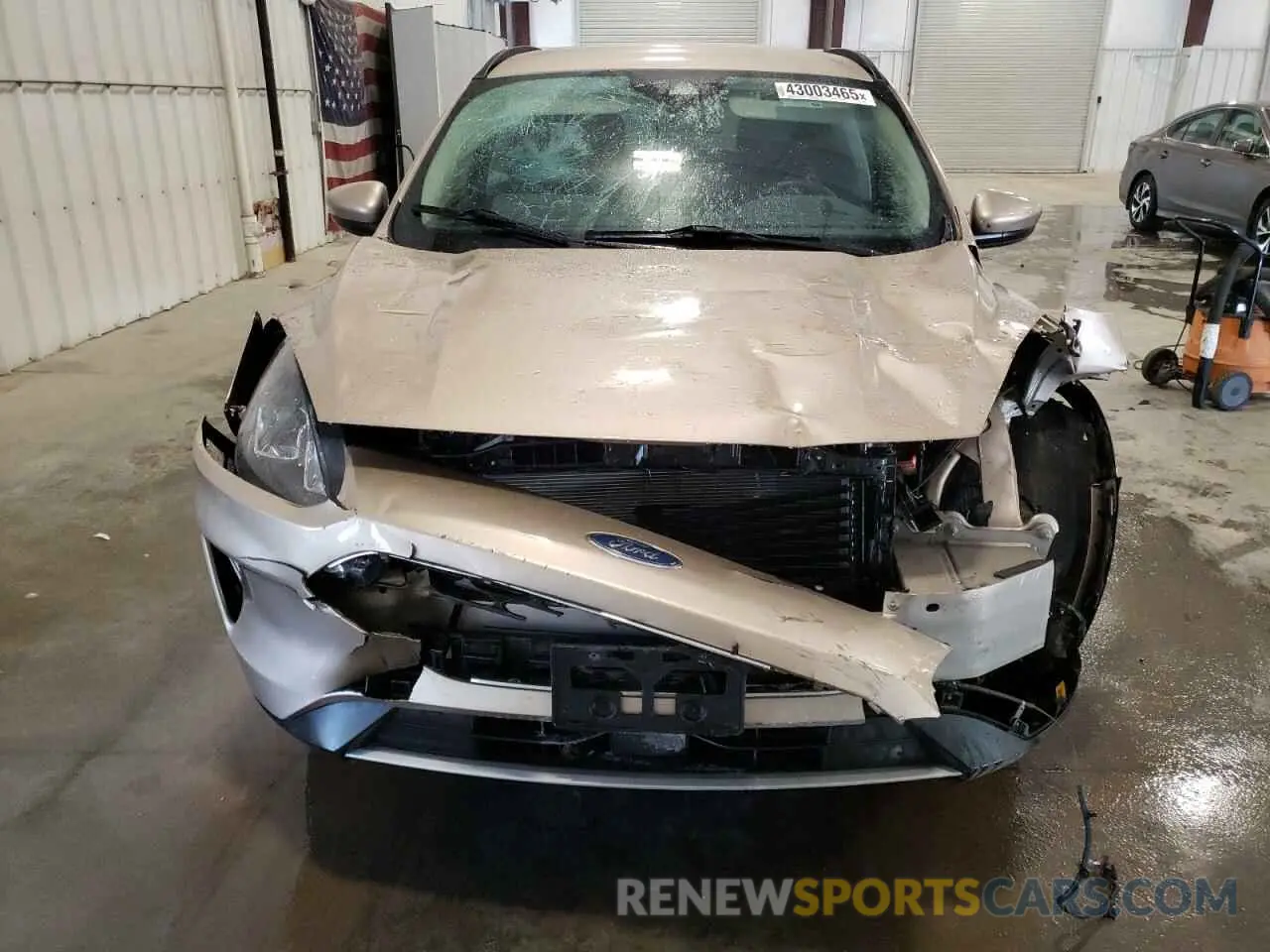 5 fotografías del automóvil dañado 1FMCU9H95LUC74666 FORD ESCAPE 2020