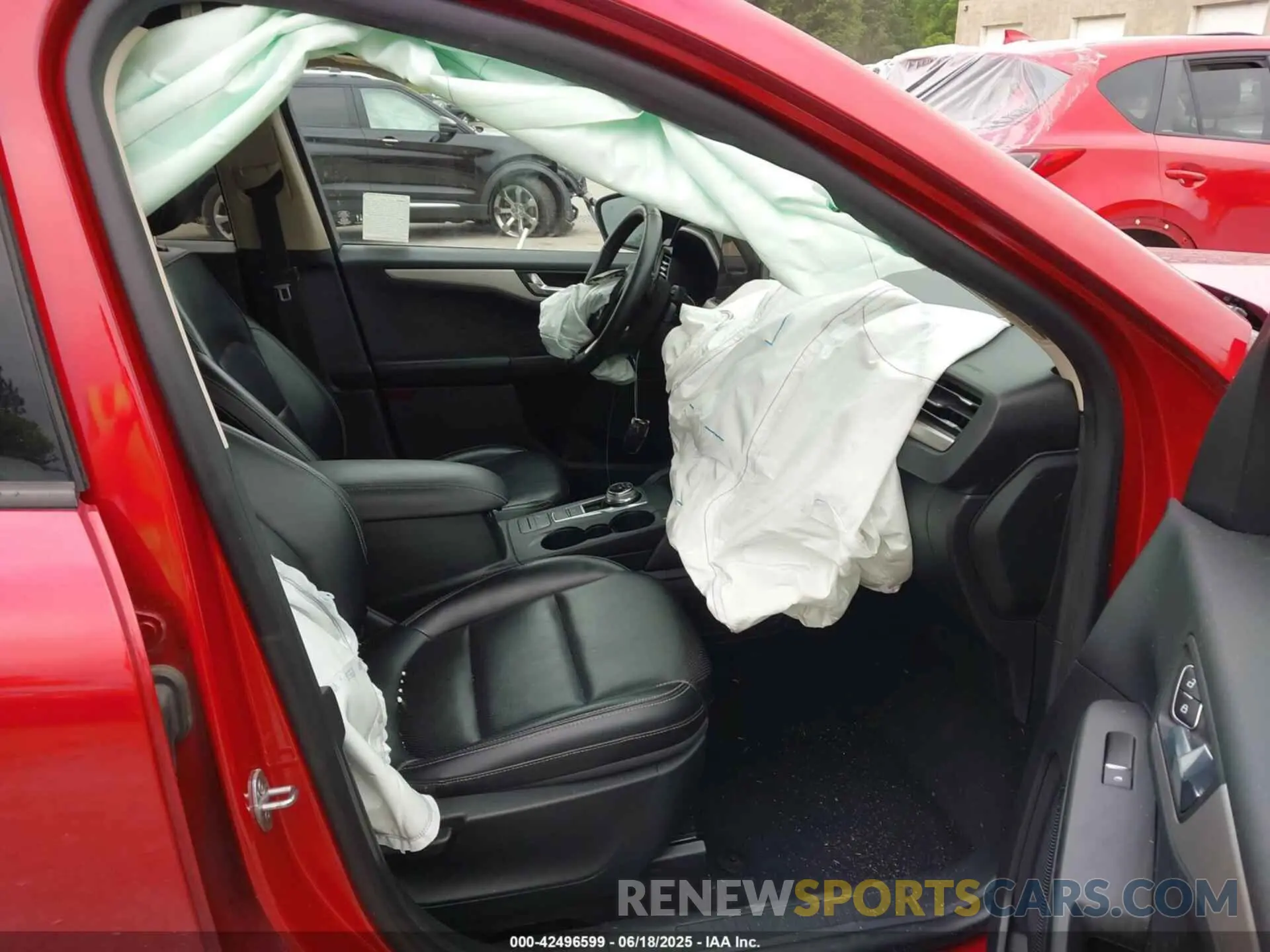 5 fotografías del automóvil dañado 1FMCU9H97LUA58074 FORD ESCAPE 2020