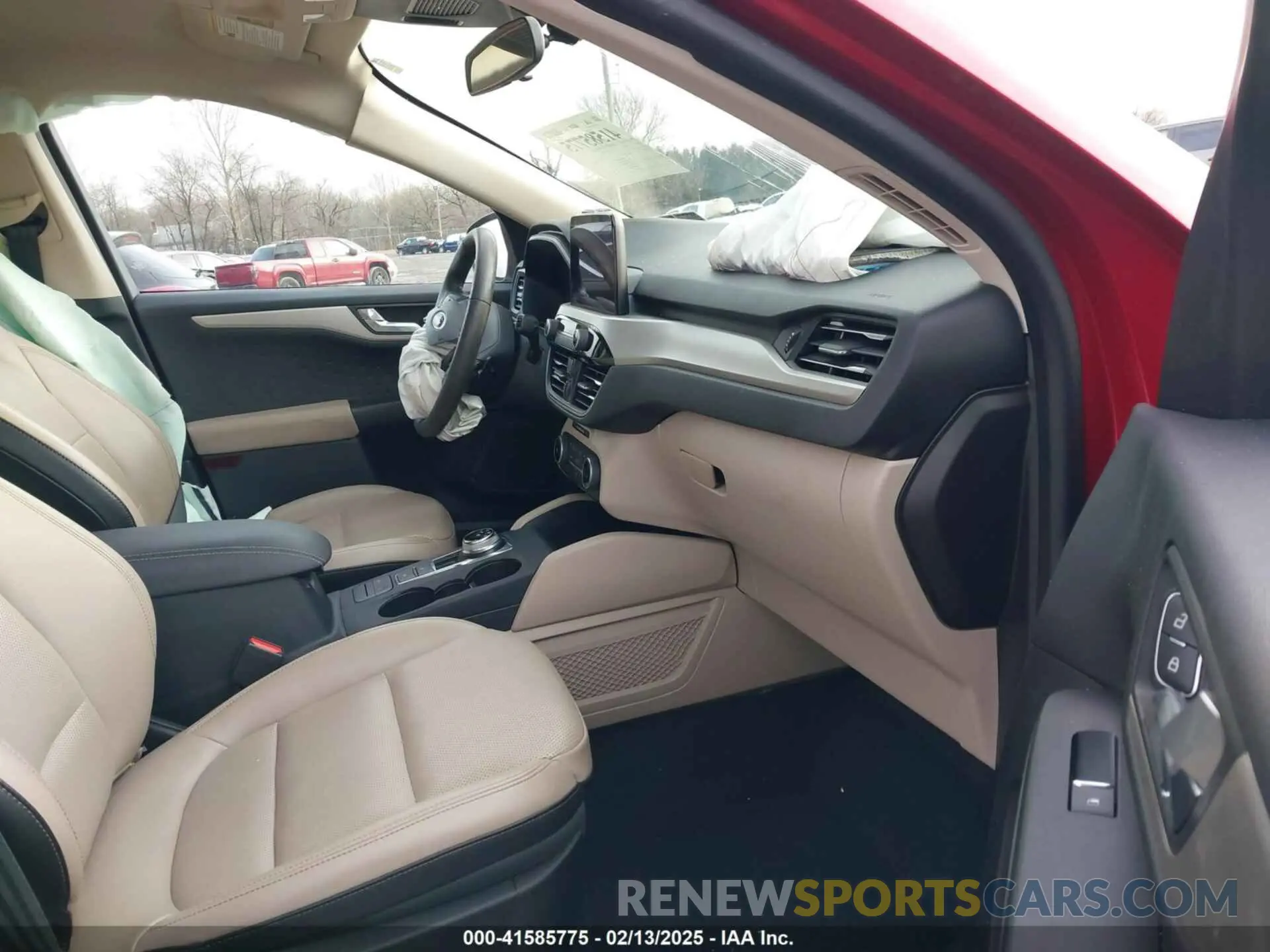 5 fotografías del automóvil dañado 1FMCU9H97LUC25422 FORD ESCAPE 2020