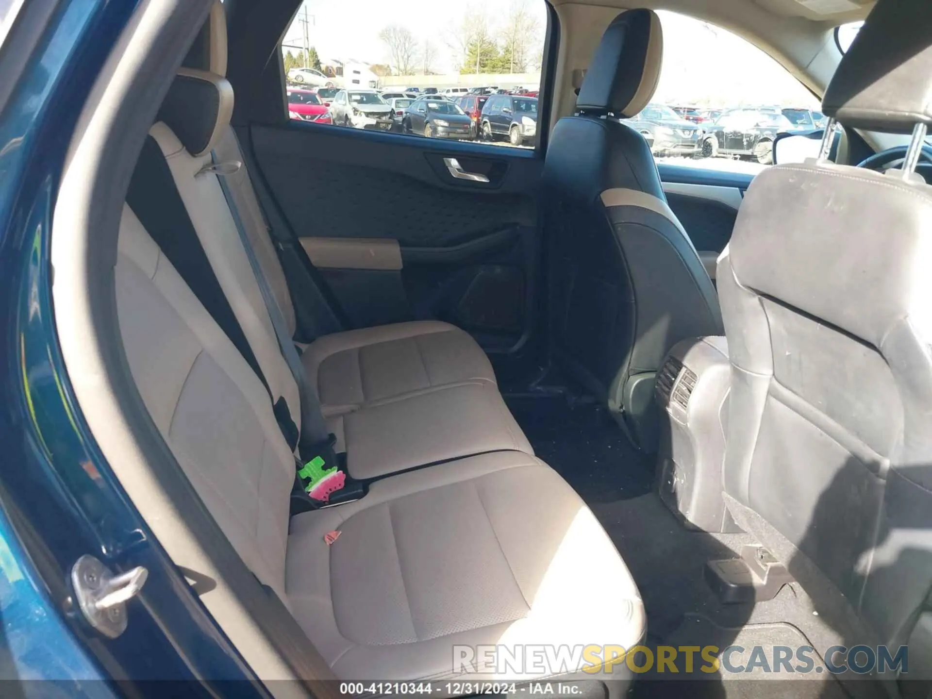 8 fotografías del automóvil dañado 1FMCU9H9XLUA74723 FORD ESCAPE 2020